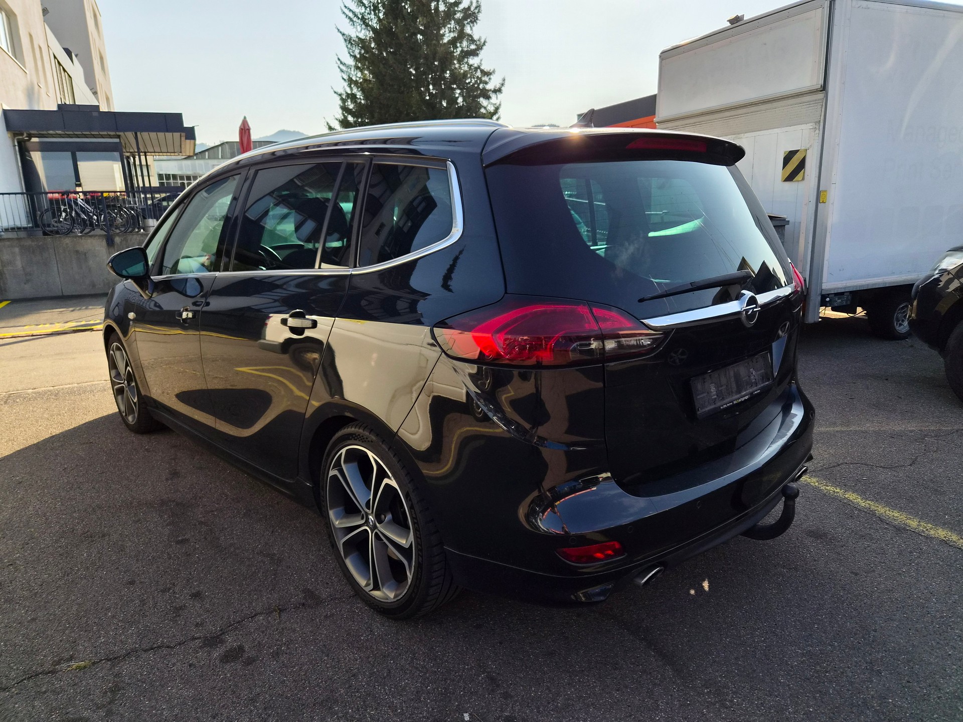 OPEL Zafira Tourer 2.0 CDTi BiTurbo Sport-image-4