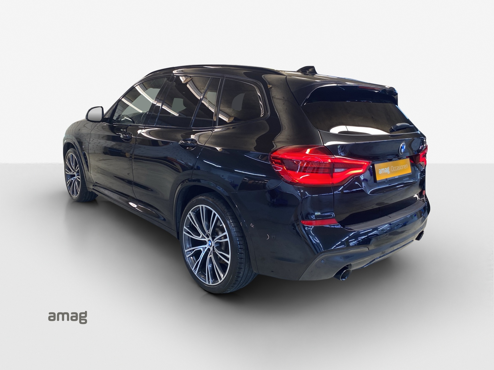 BMW X3 xDrive 20d Individual M Sport Steptronic-image-2
