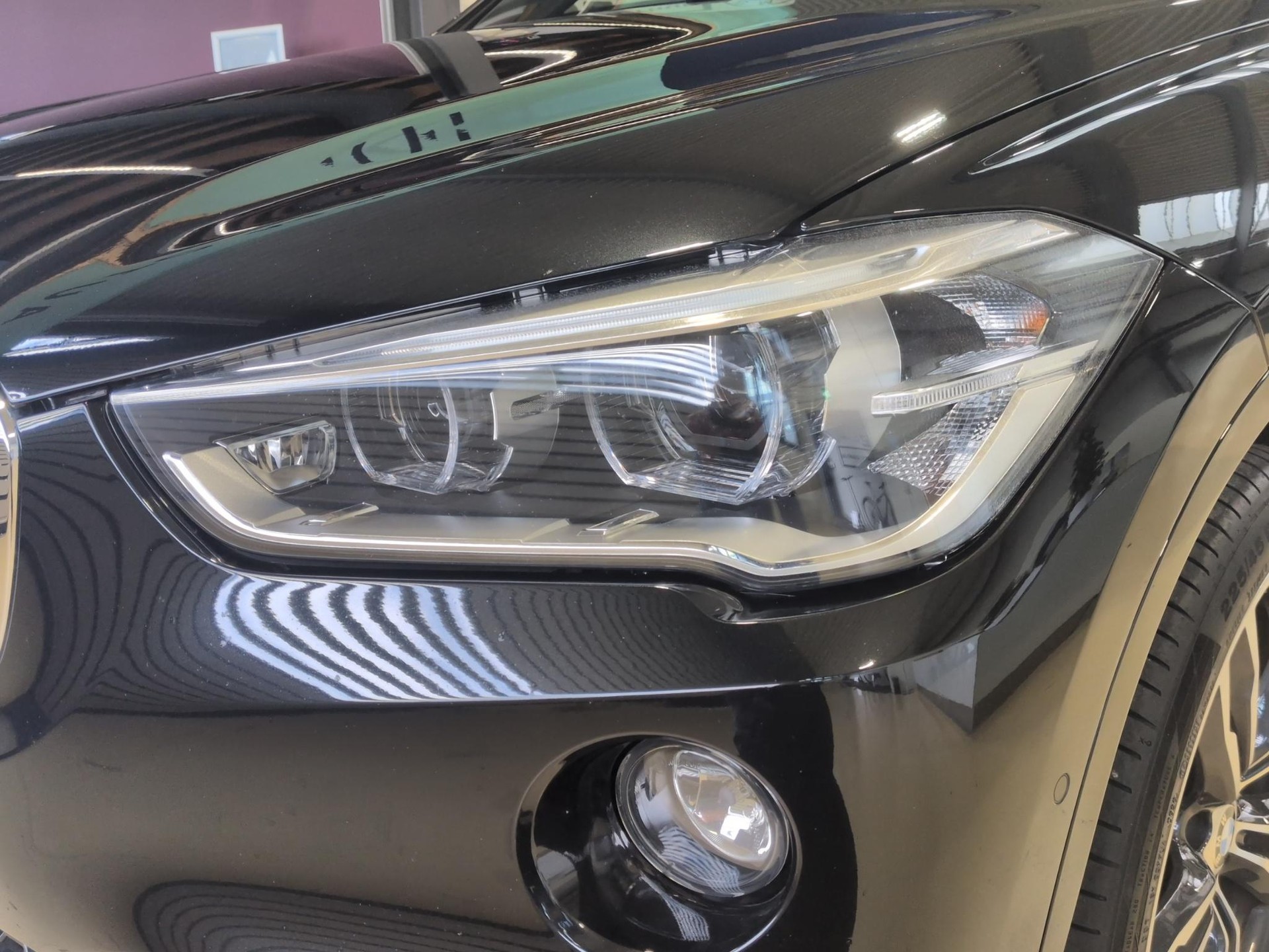 BMW X1 25i xDrive-image-5