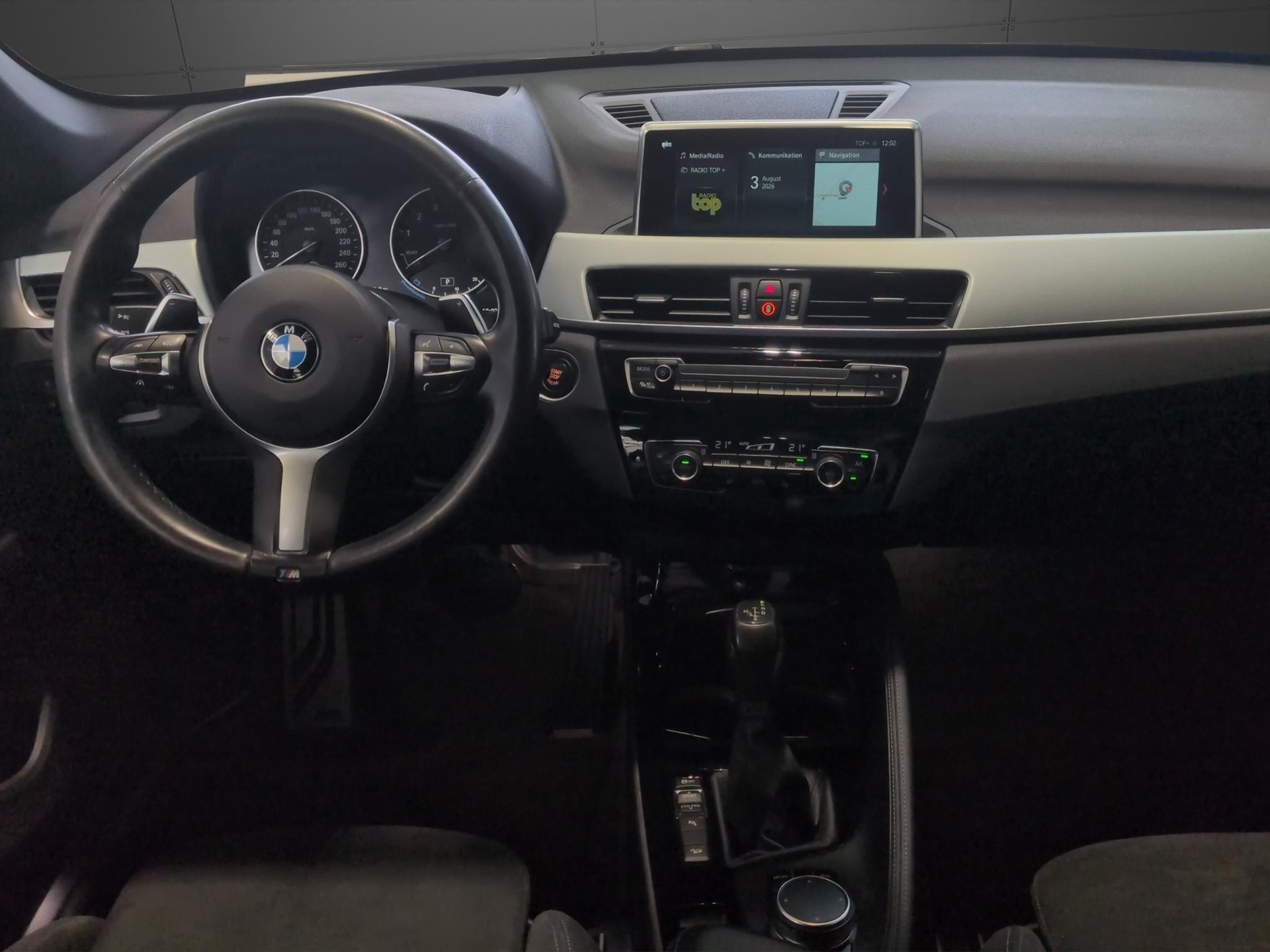 BMW X1 25i xDrive-image-19