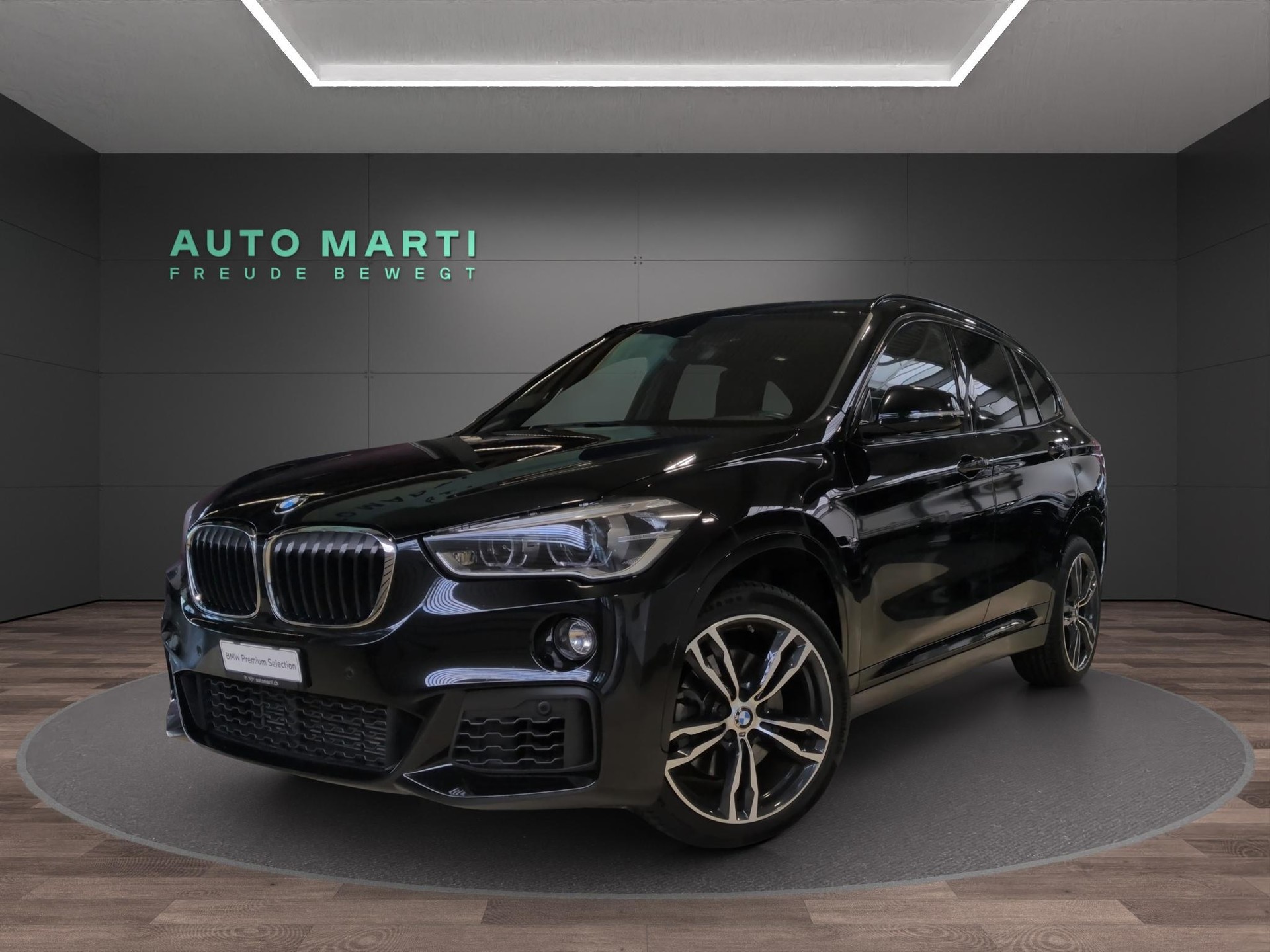BMW X1 25i xDrive-image-0