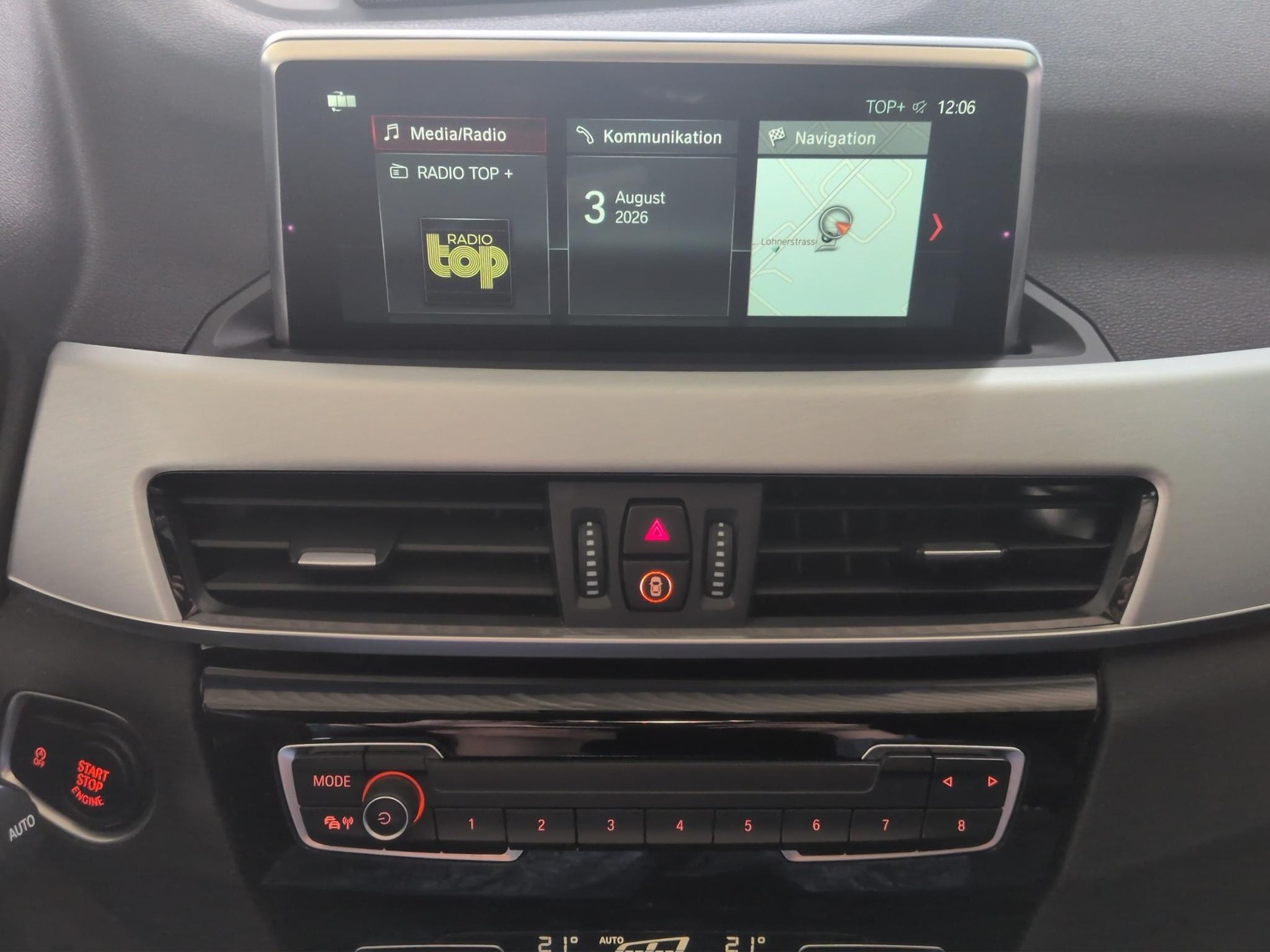 BMW X1 25i xDrive-image-8