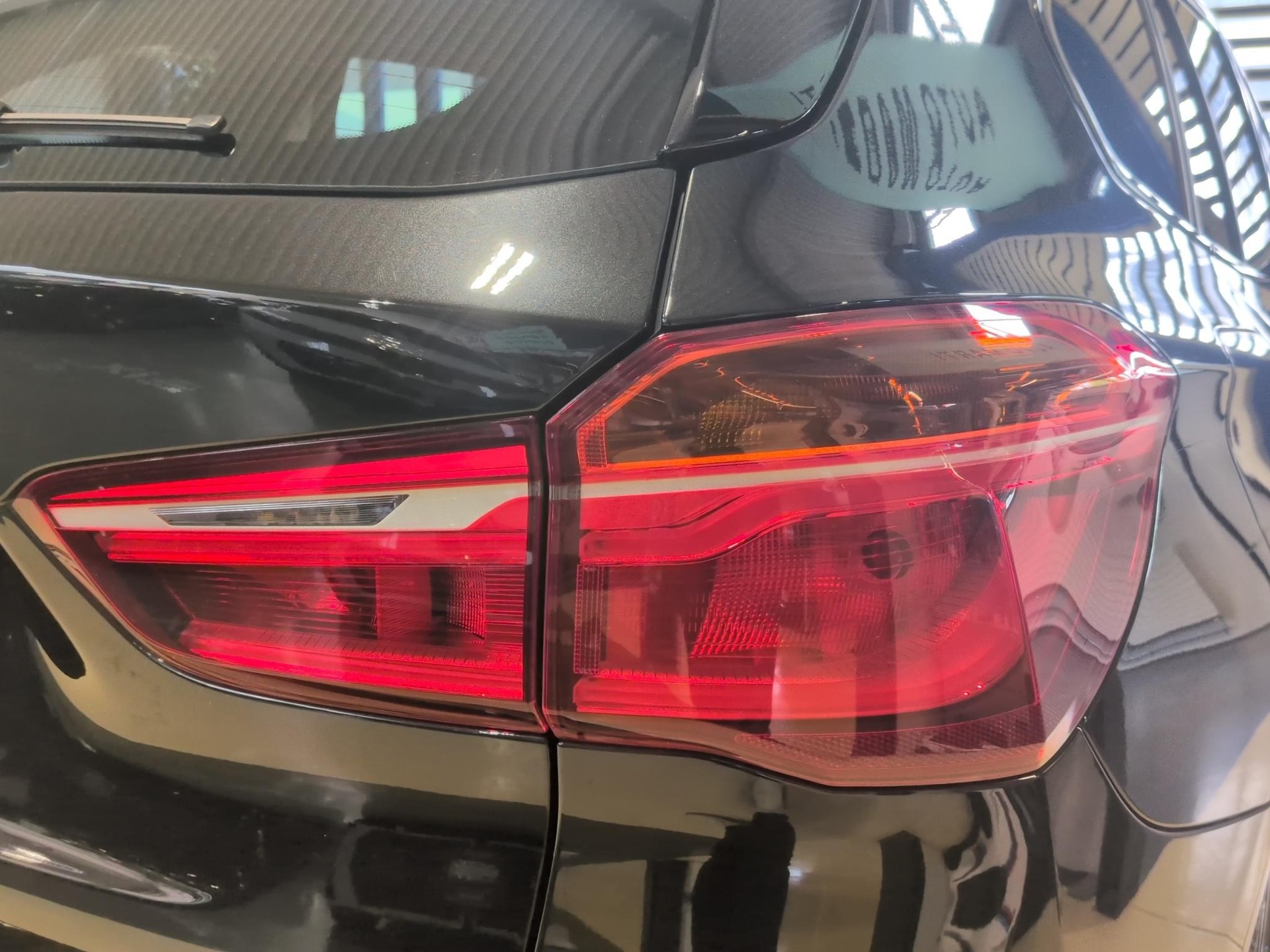 BMW X1 25i xDrive-image-6