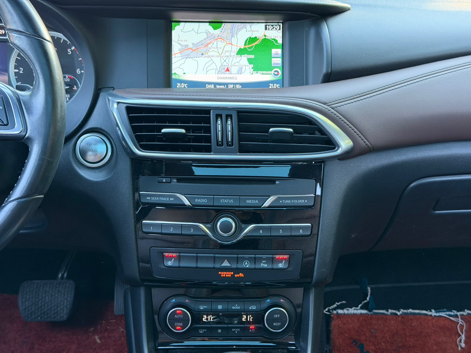 INFINITI QX30 2.2d Premium DCT AWD-image-20