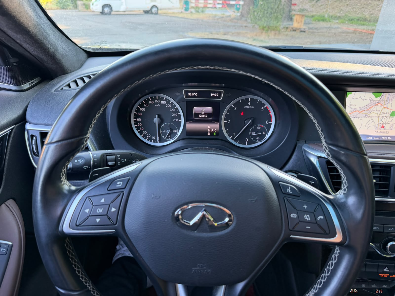 INFINITI QX30 2.2d Premium DCT AWD-image-23