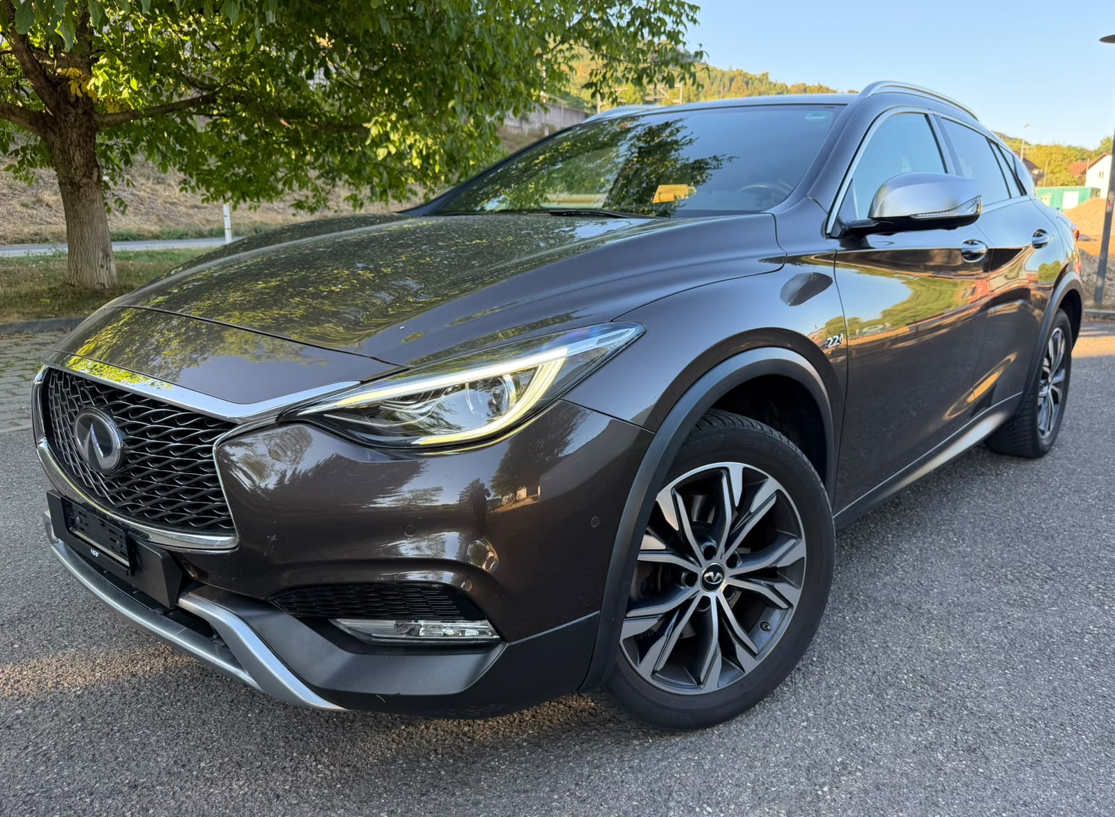 INFINITI QX30 2.2d Premium DCT AWD-image-0