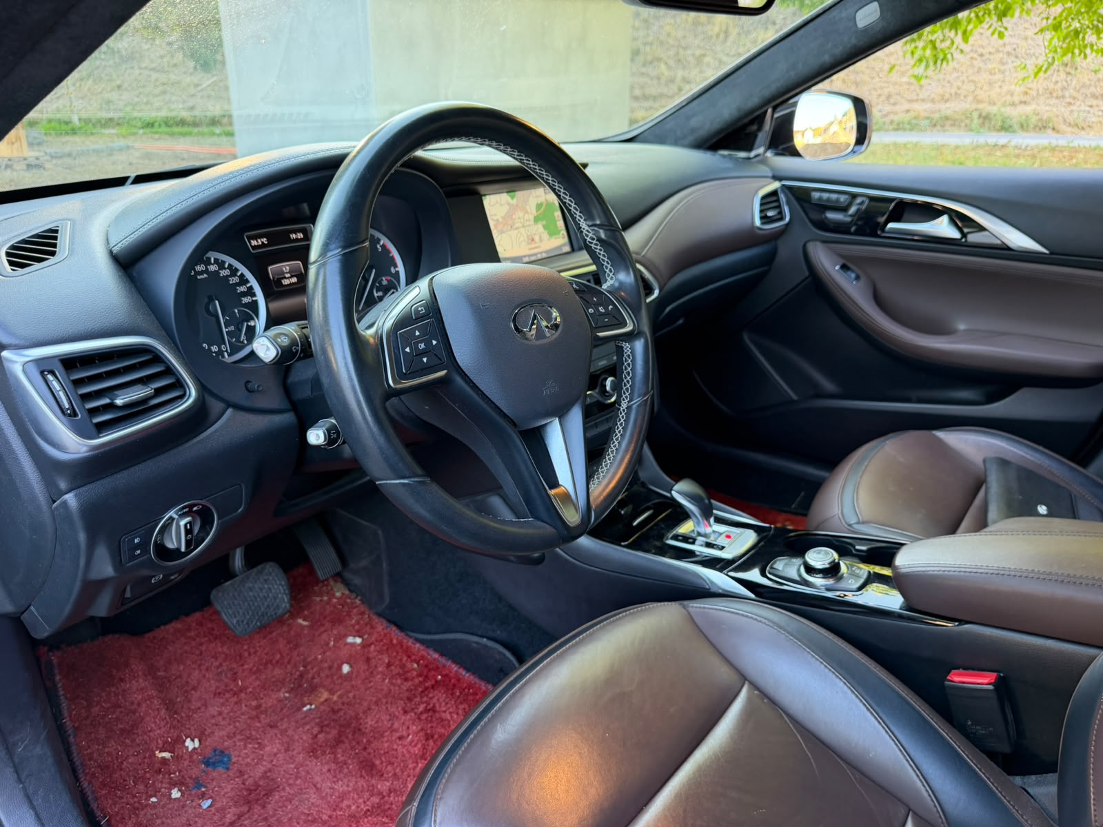 INFINITI QX30 2.2d Premium DCT AWD-image-10