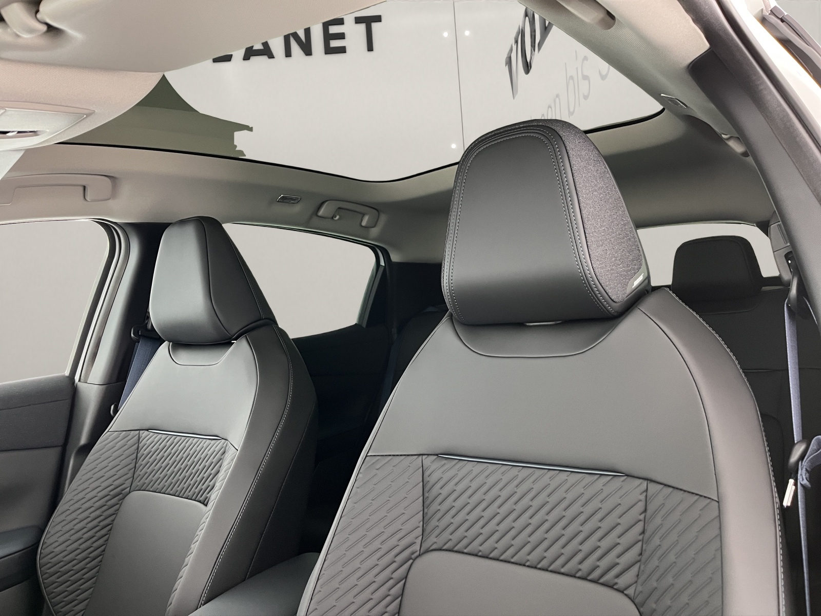 NISSAN Leaf 75 kWh Evolve-image-14