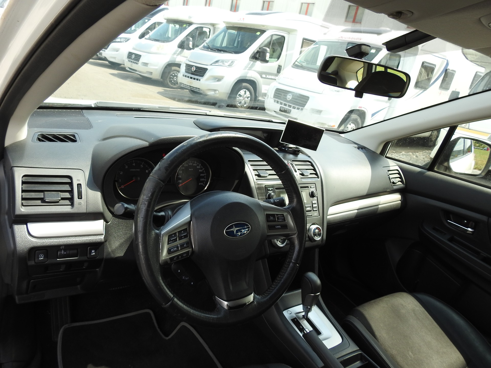 SUBARU Impreza 1.6 Swiss two CVT-image-11