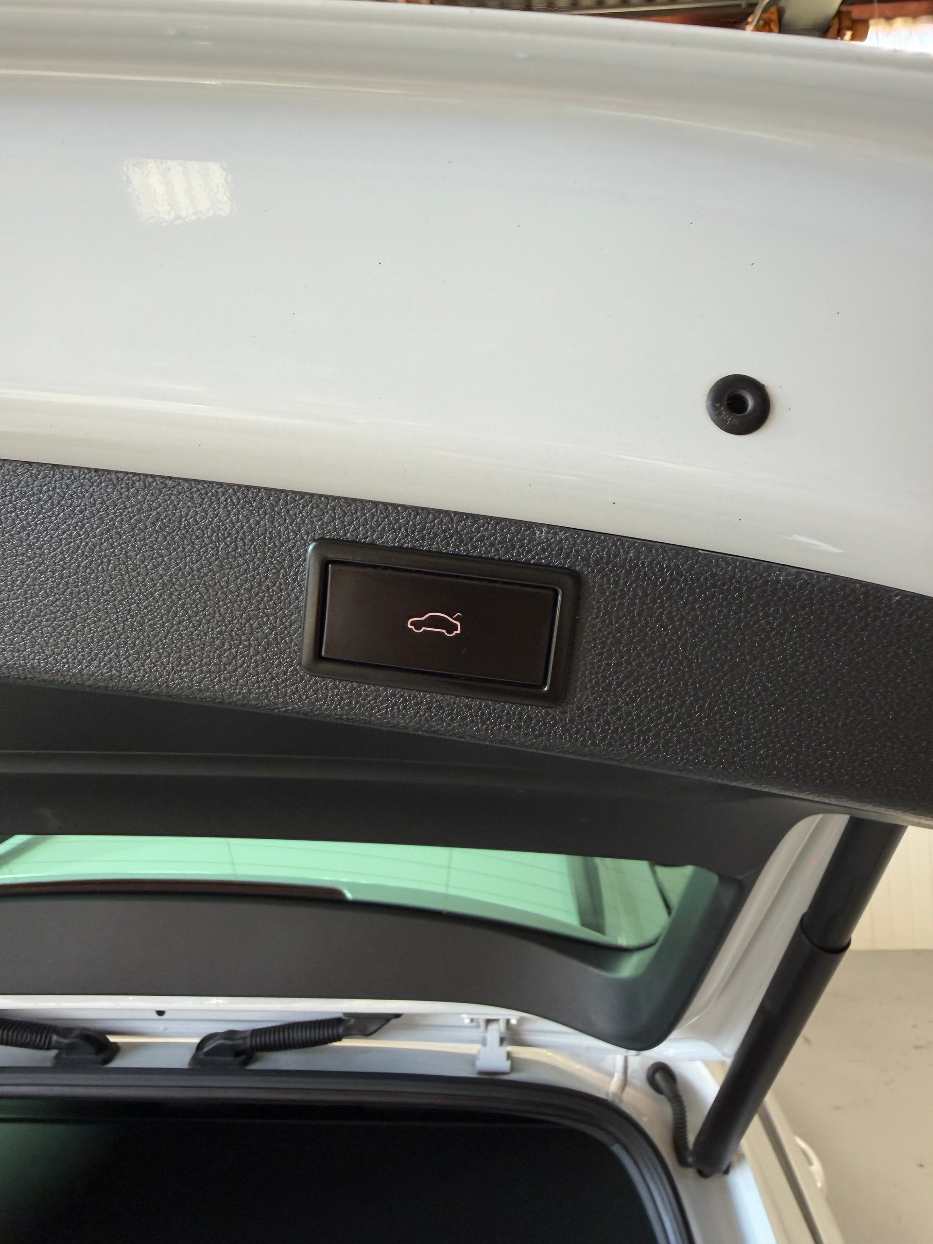 SKODA Kodiaq 2.0 TDI CR Sport Line 4x4 DSG, ab MFK und Service, 7 Plätze-image-21