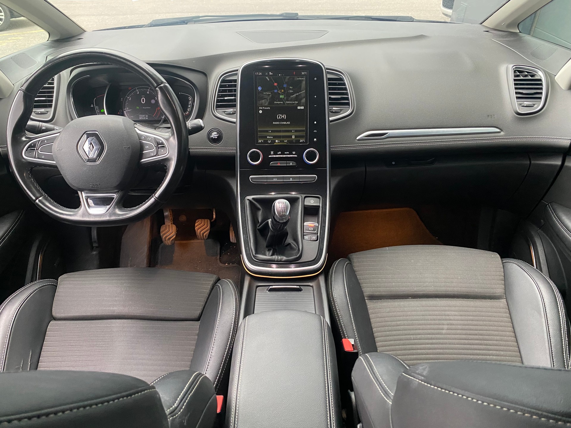 RENAULT Scénic 1.2 16V Turbo Bose-image-18