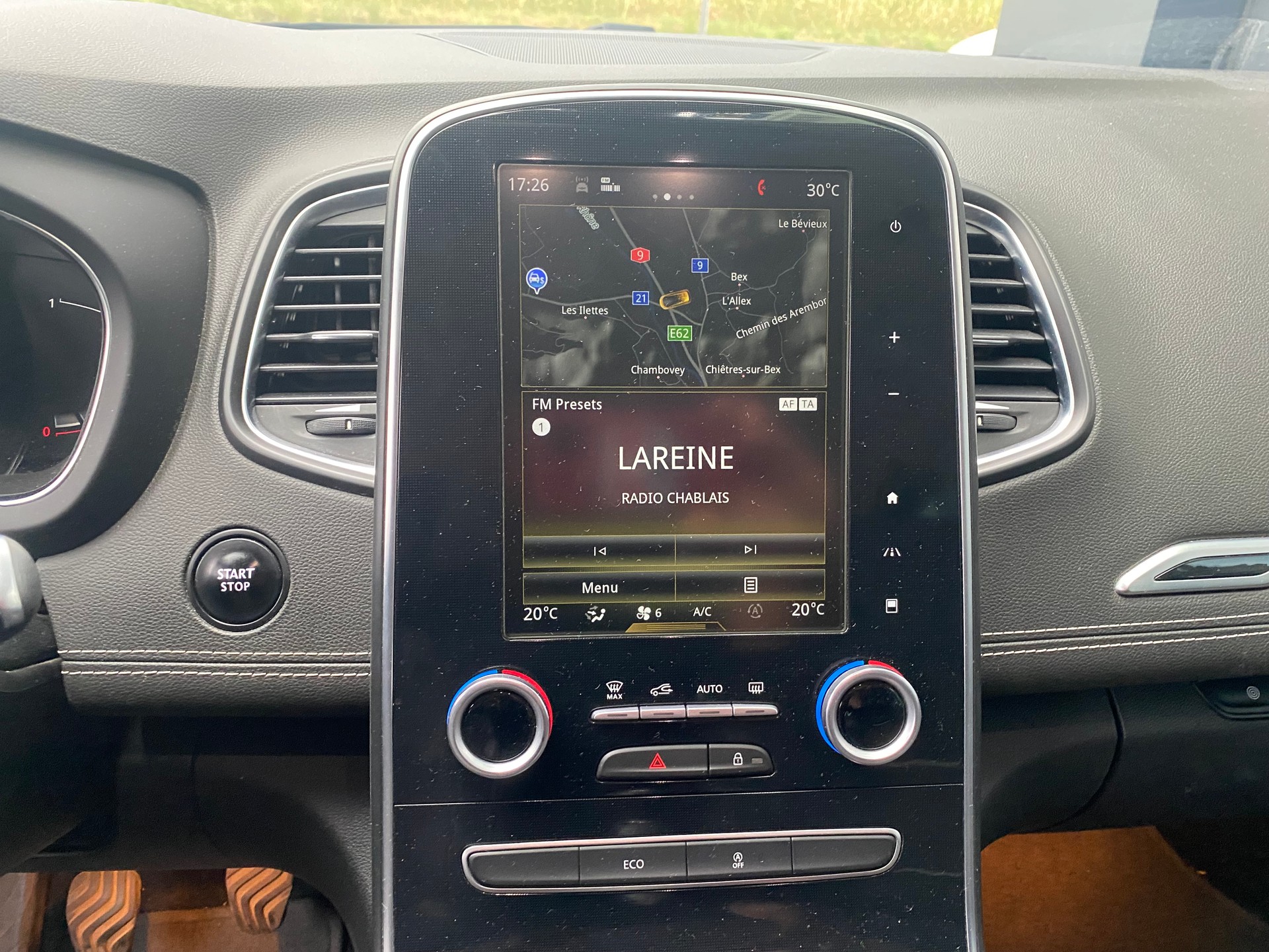 RENAULT Scénic 1.2 16V Turbo Bose-image-20