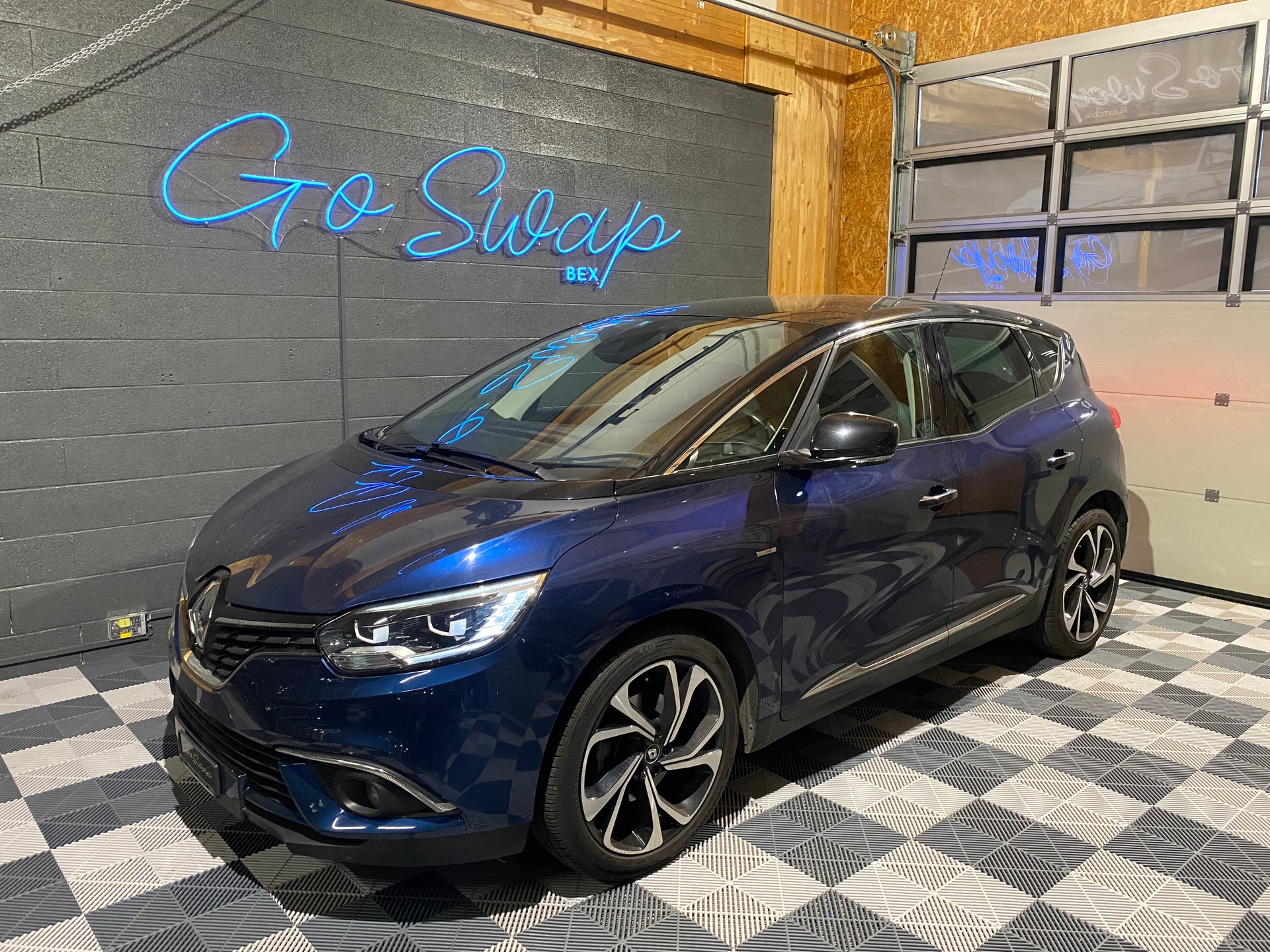 RENAULT Scénic 1.2 16V Turbo Bose-image-8