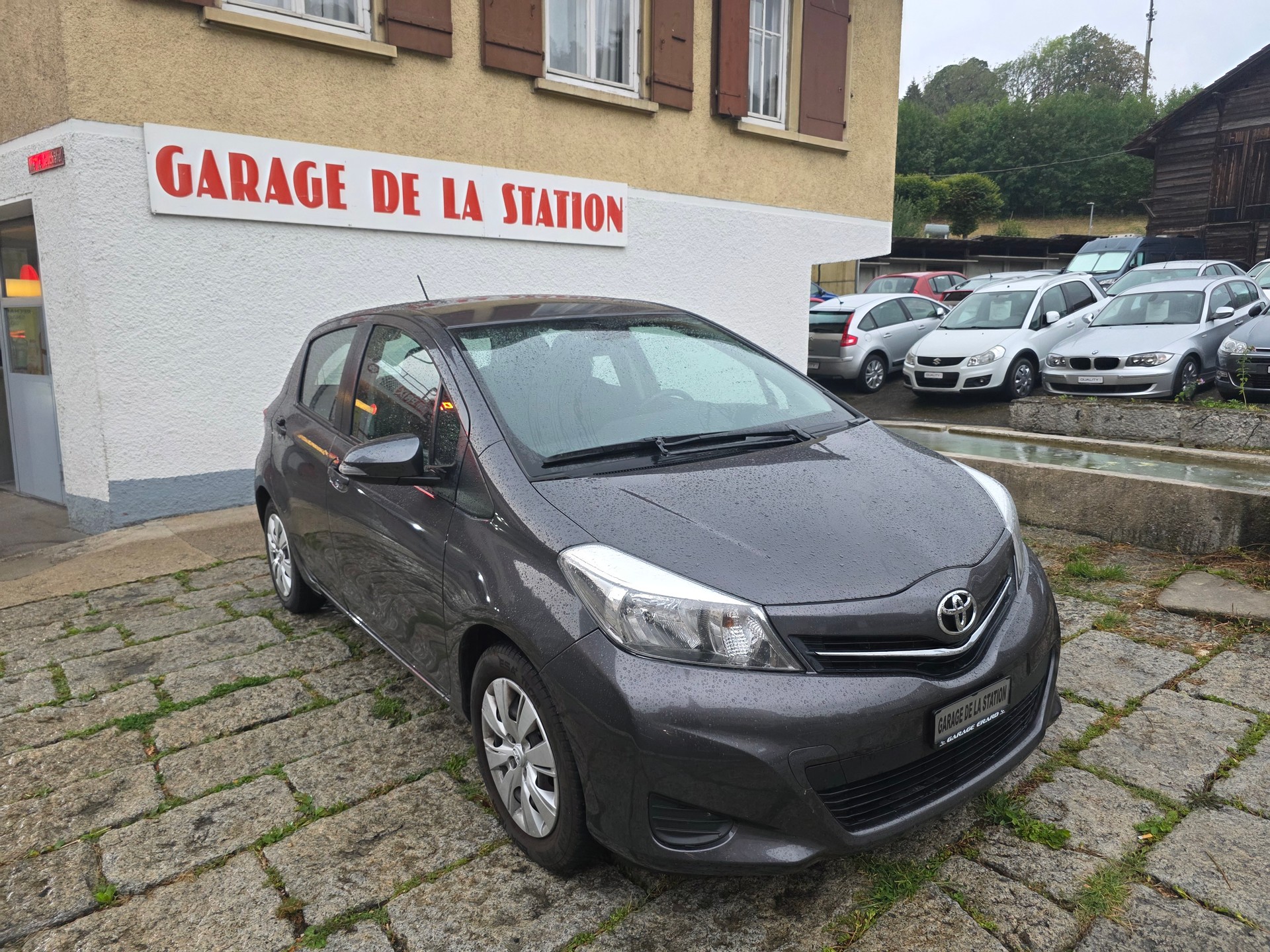 TOYOTA Yaris 1.33 Sol-image-2