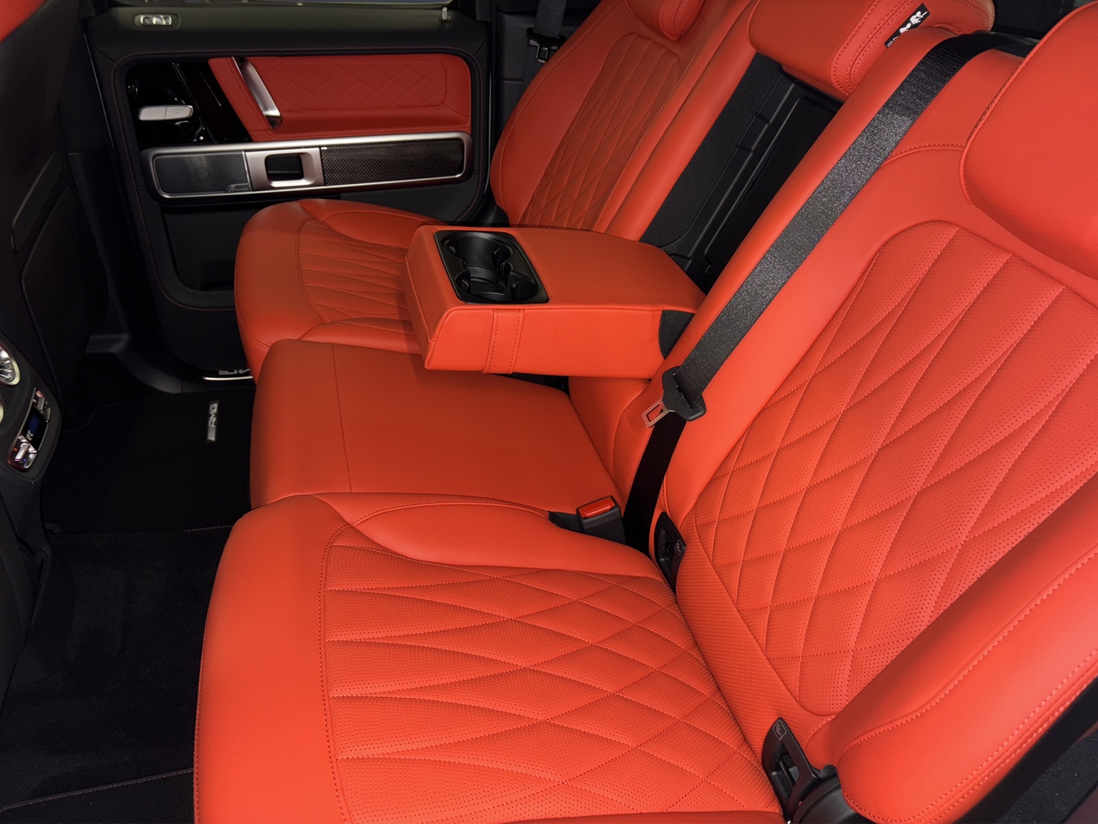 MERCEDES-BENZ G 63 AMG-image-11