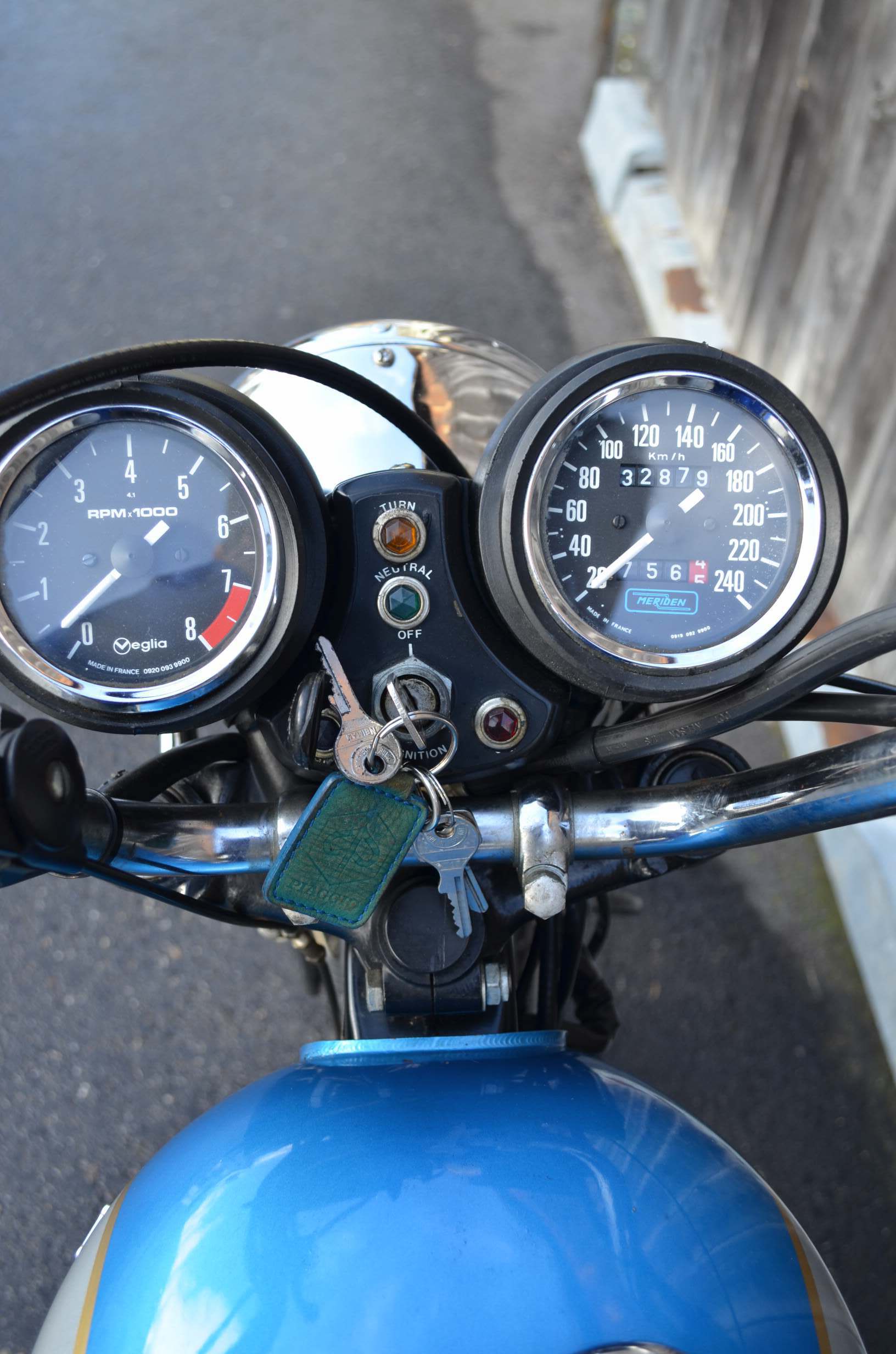 TRIUMPH Bonneville 750-image-4