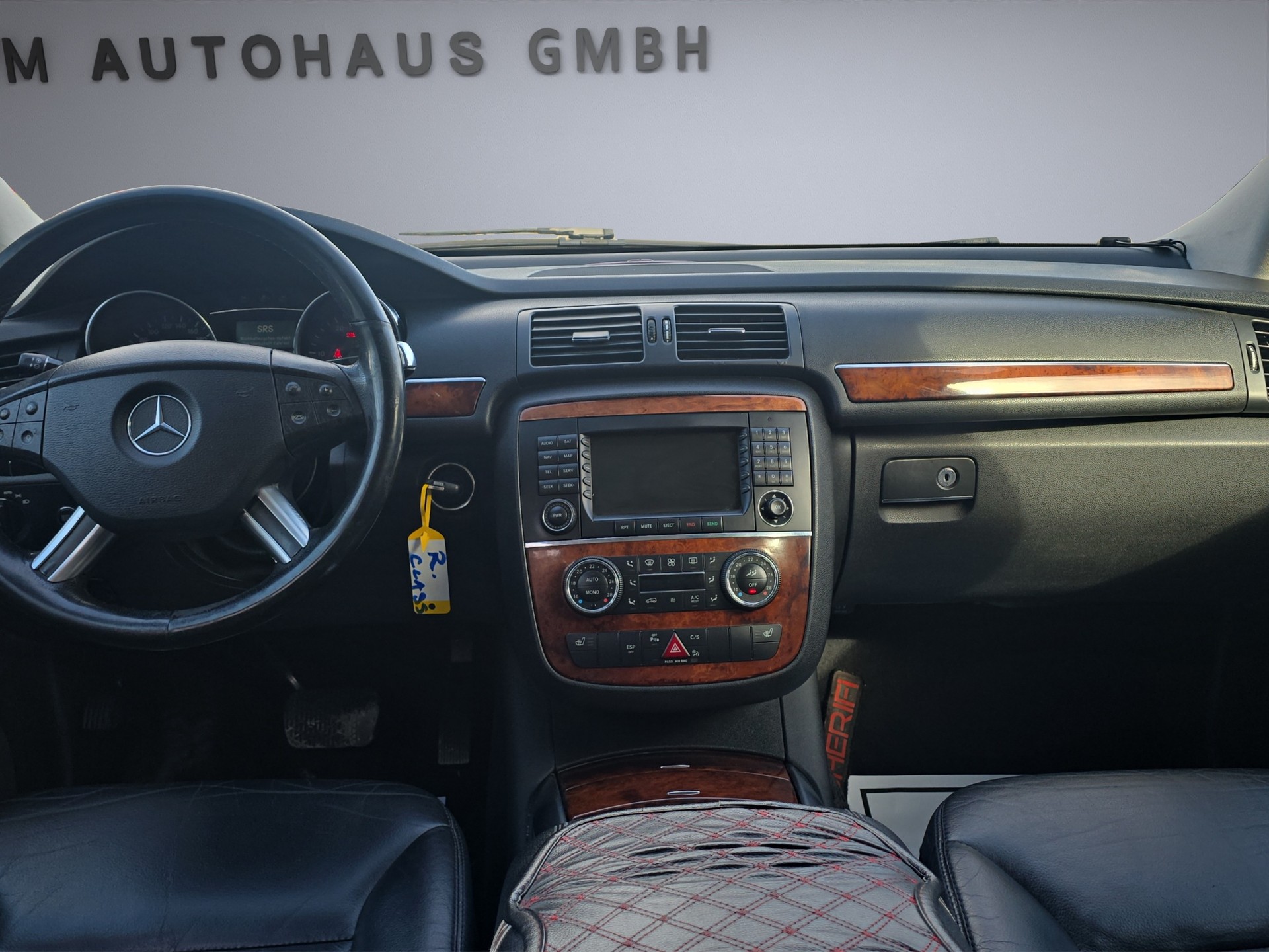 MERCEDES-BENZ R 320 CDI L 4Matic 7G-Tronic-image-11