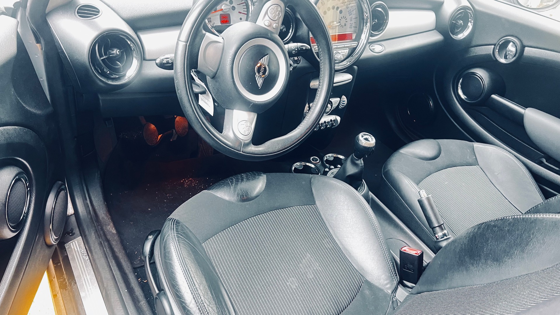 MINI Cooper-image-5