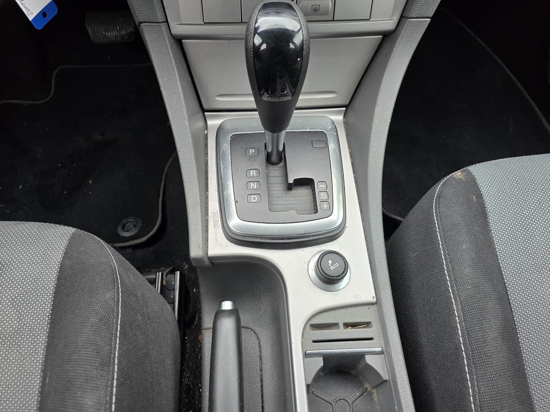 FORD Focus 2.0i Carving Automatic-image-11