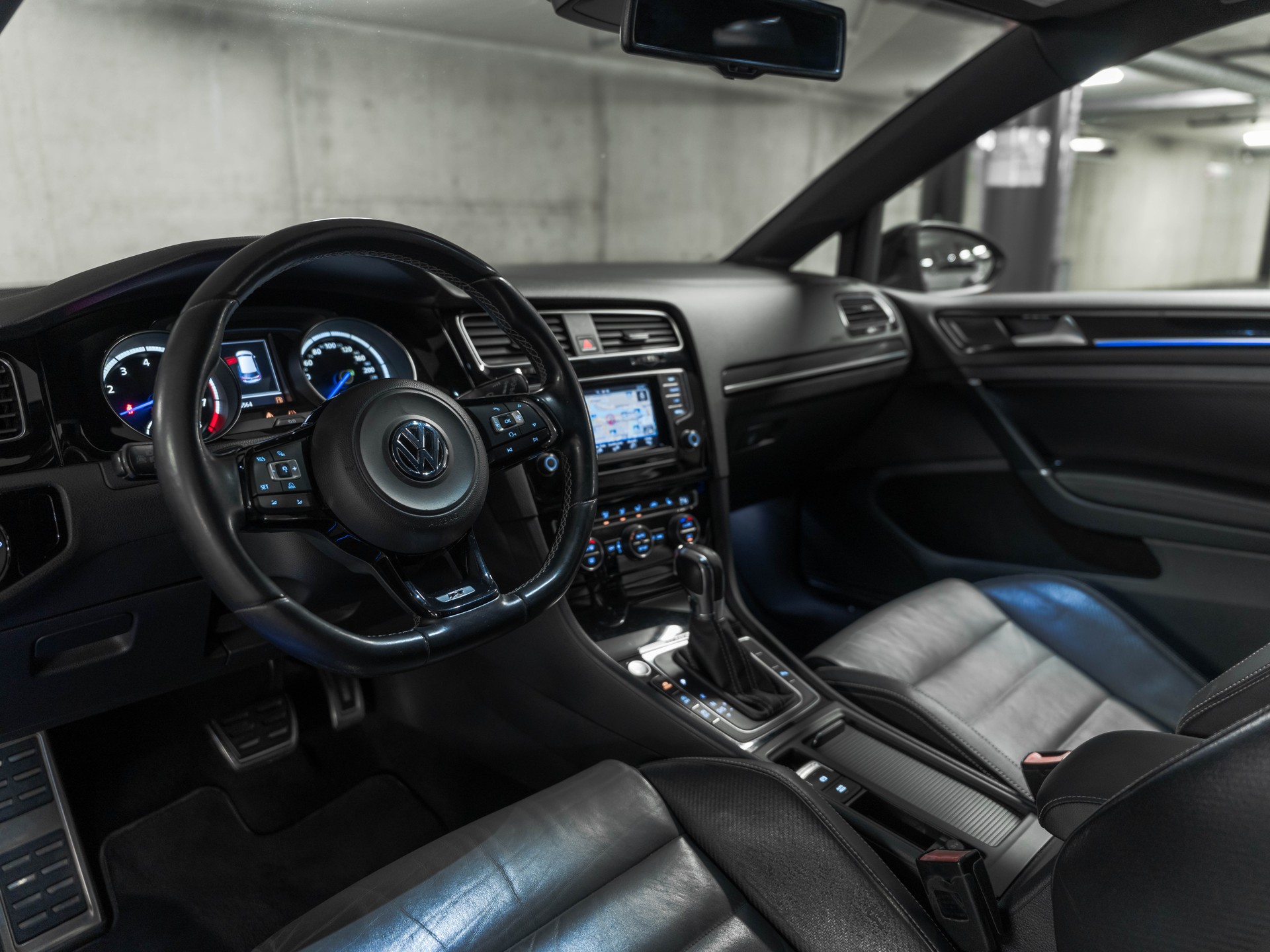 VW Golf 2.0 TSI R 4Motion DSG KROKOGOLF-image-23