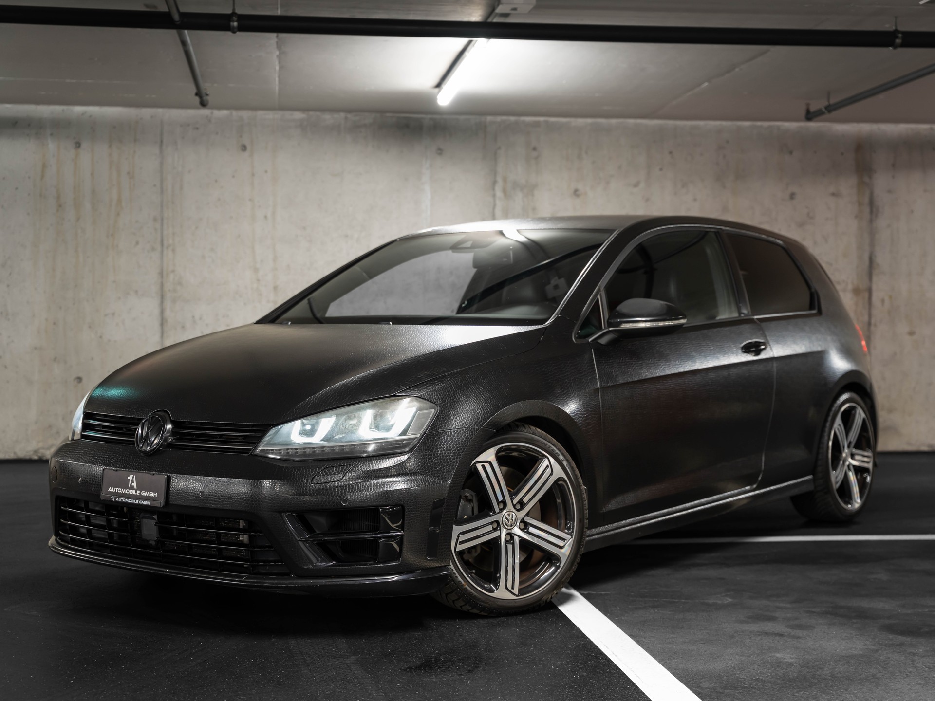 VW Golf 2.0 TSI R 4Motion DSG KROKOGOLF-image-0