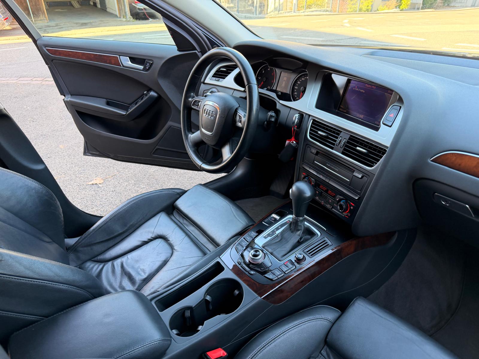 AUDI A4 Avant 3.0 TDI quattro S-tronic-image-13