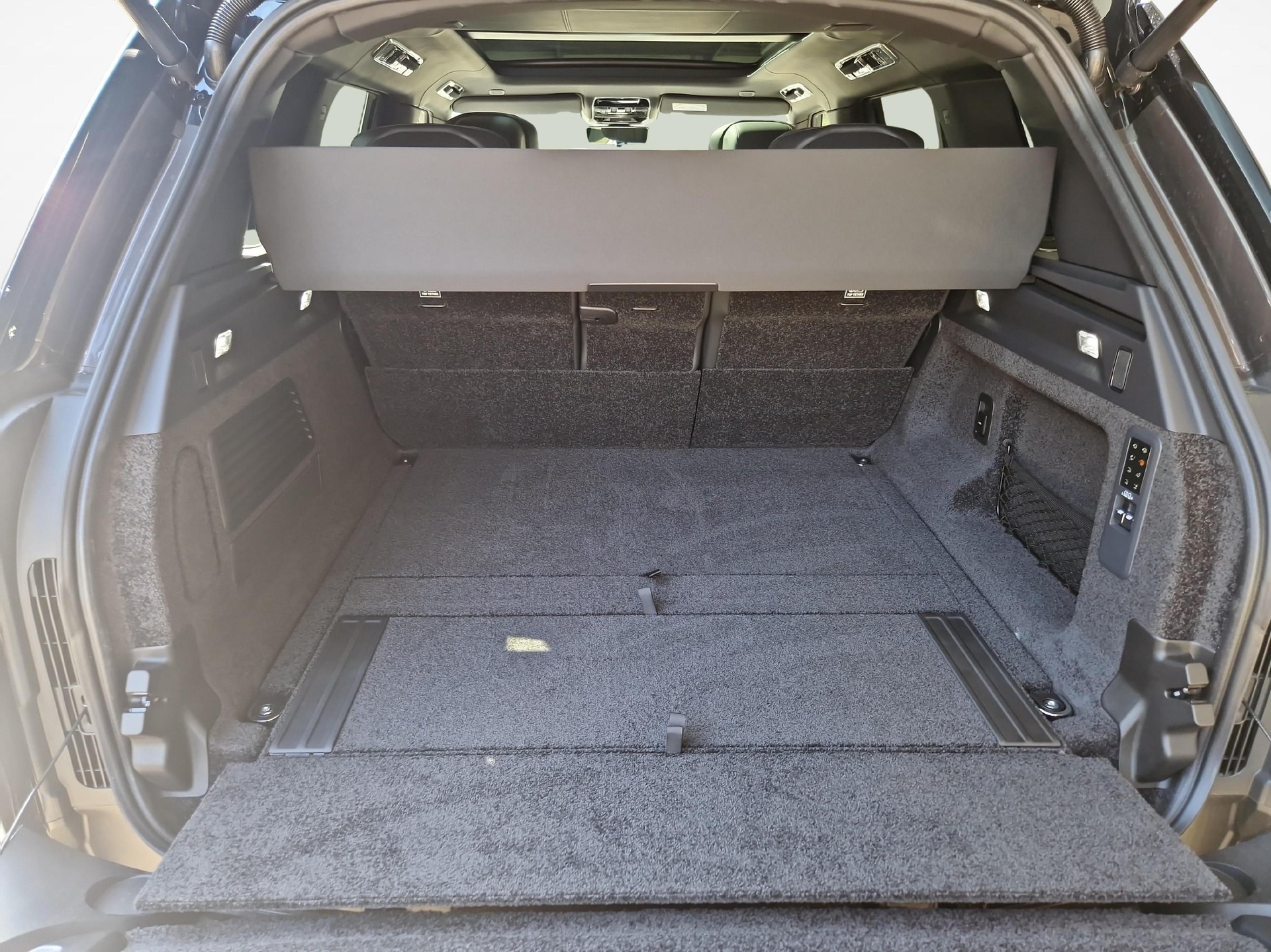 LAND ROVER Range Rover 3.0 I6 P550e Autobiography-image-11