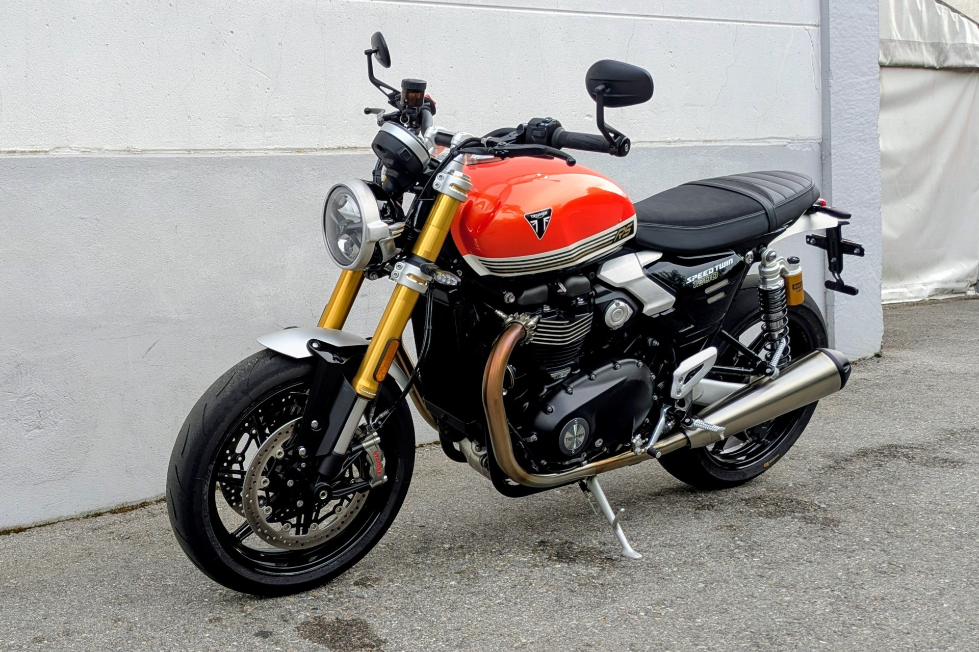 TRIUMPH Speed Twin 1200 RS-showroom-element-2