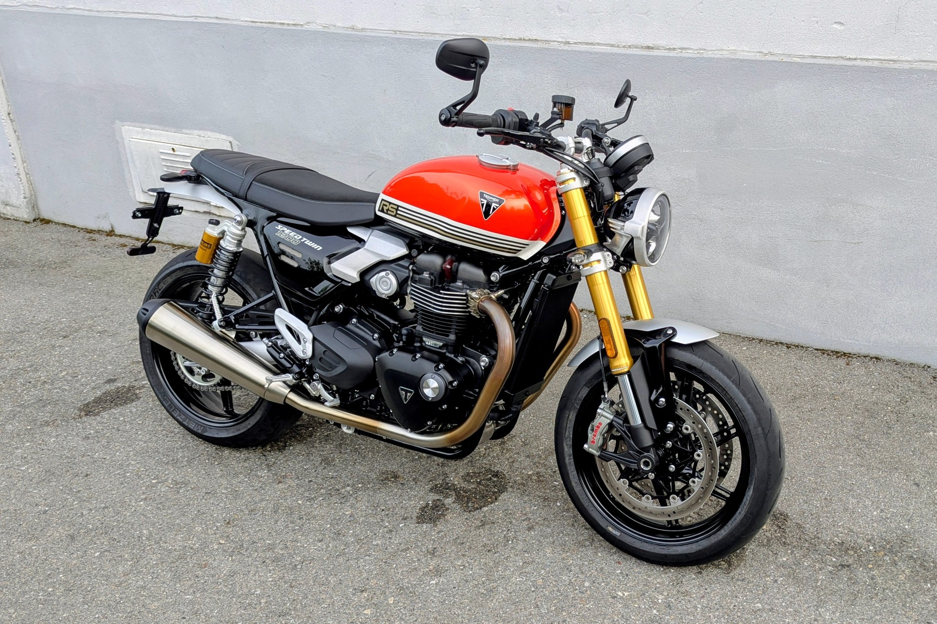 TRIUMPH Speed Twin 1200 RS-showroom-element-1
