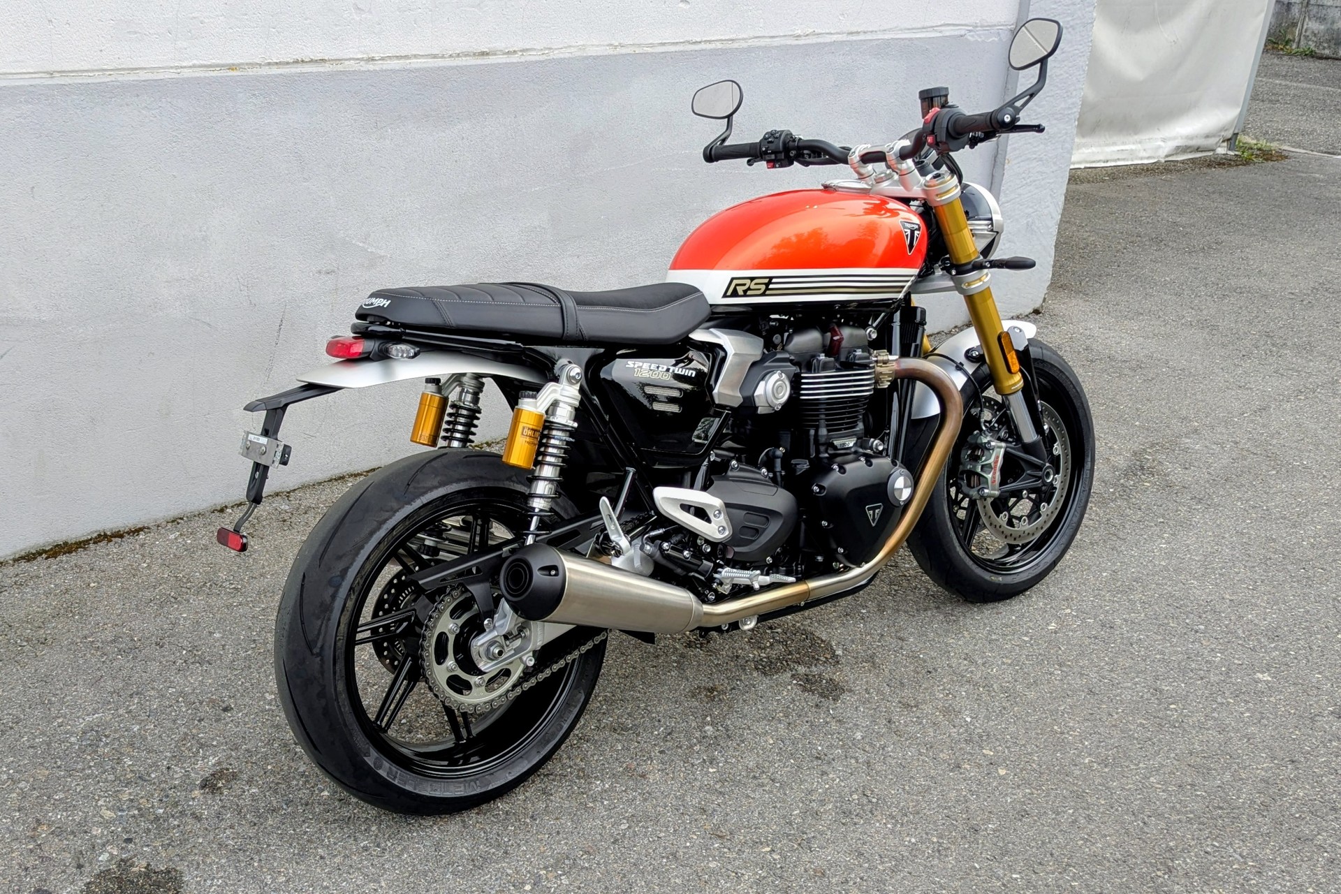 TRIUMPH Speed Twin 1200 RS-showroom-element-3