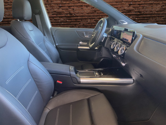 MERCEDES-BENZ B 250 4Matic 8G-DCT-image-12