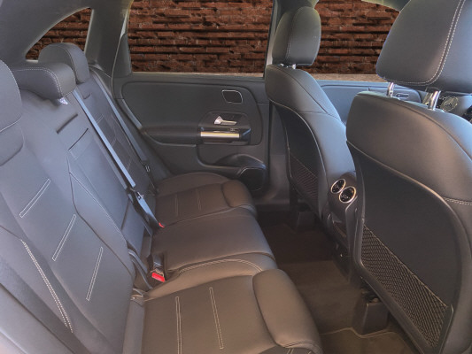 MERCEDES-BENZ B 250 4Matic 8G-DCT-image-13