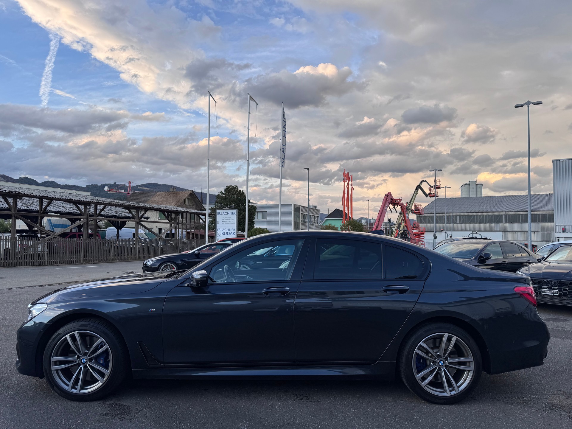 BMW 730d xDrive Steptronic-showroom-element-2