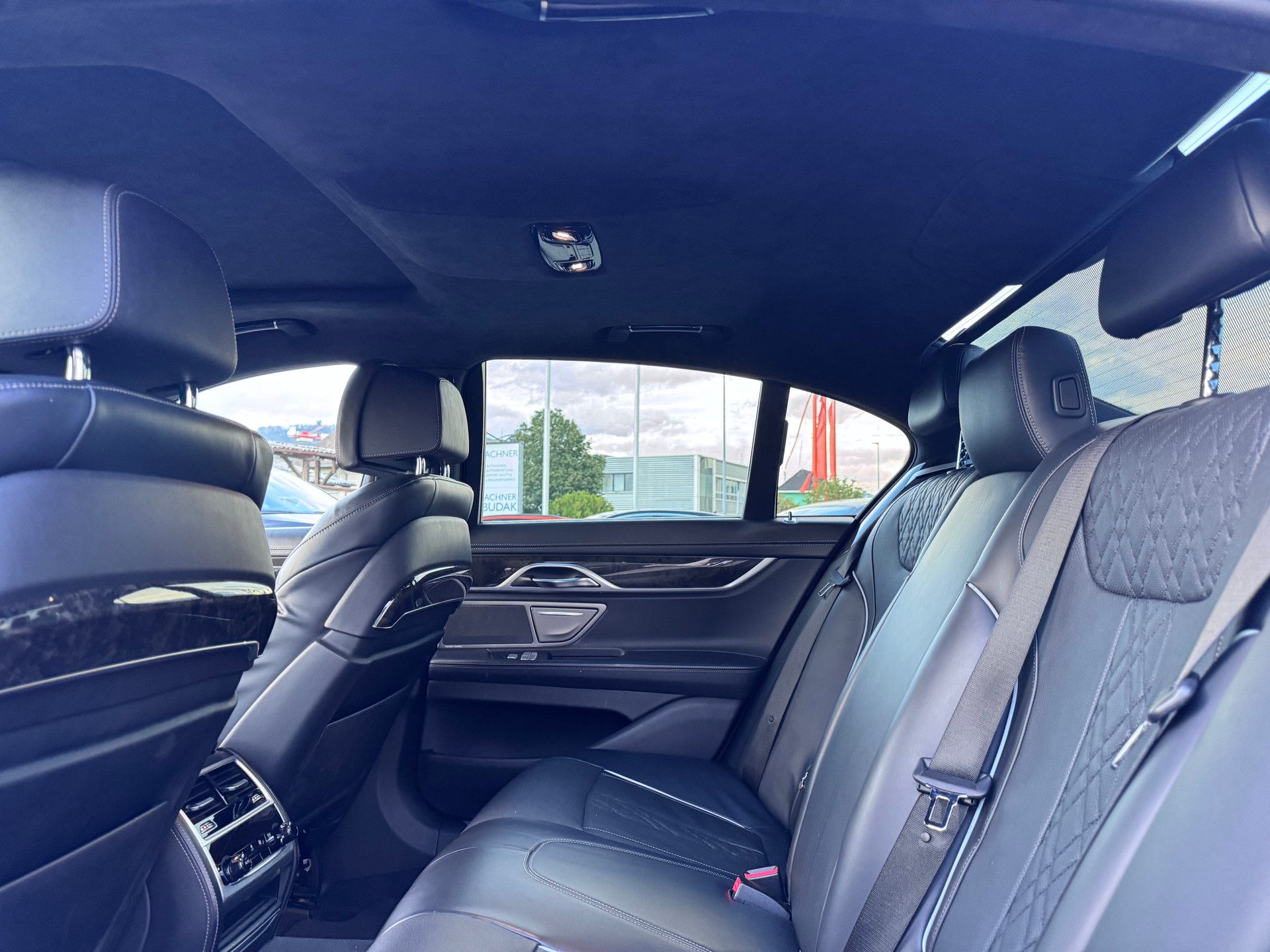 BMW 730d xDrive Steptronic-image-6