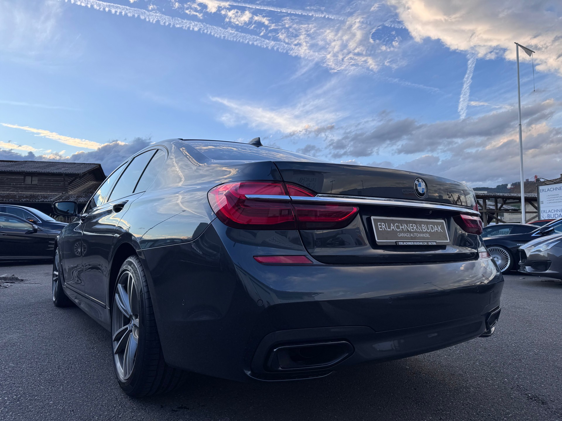 BMW 730d xDrive Steptronic-showroom-element-3