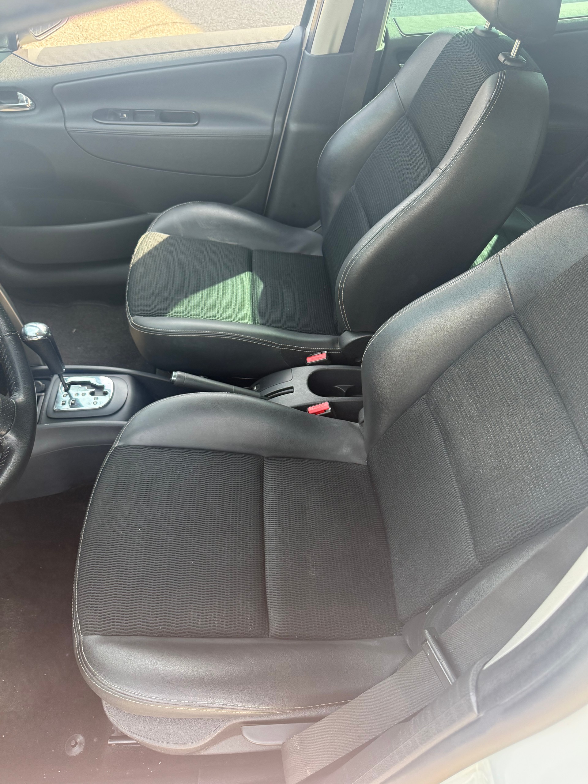 PEUGEOT 207 SW 1.6 16V Allure Automatic-image-9