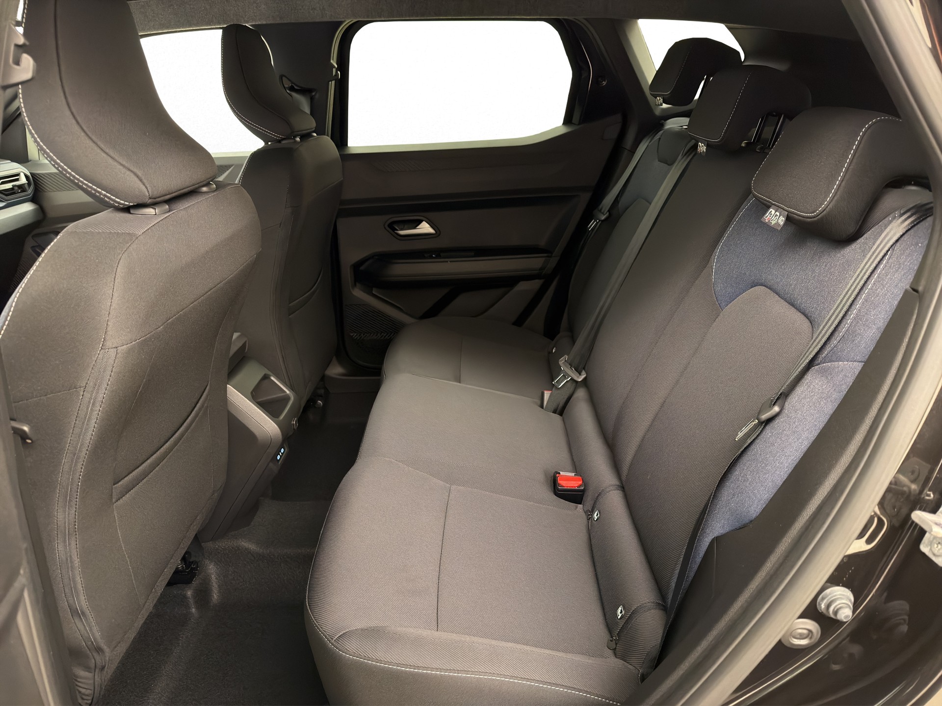 DACIA Duster 1.2 TCe Journey 4WD-image-11