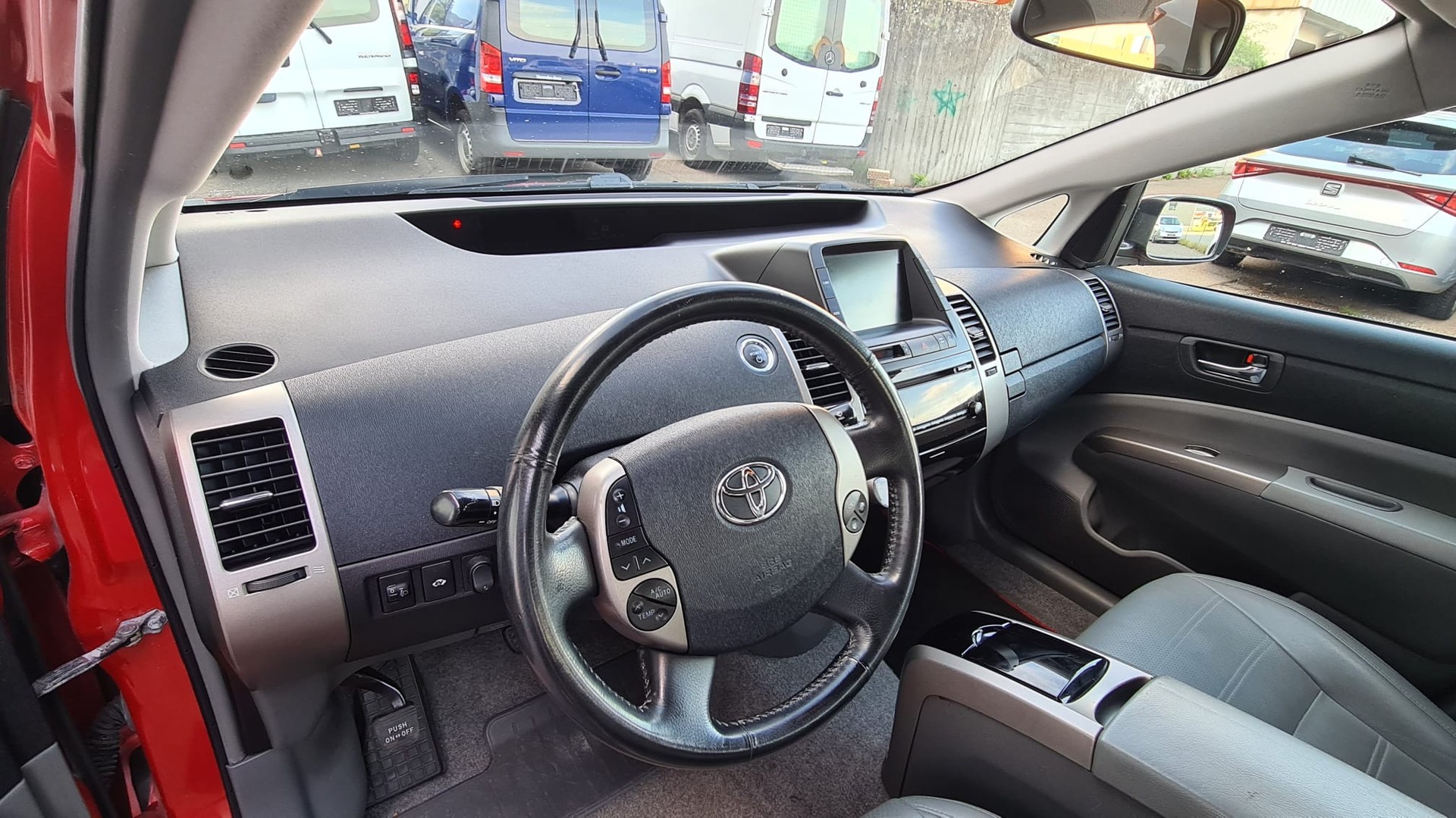 TOYOTA Prius 1.5 16V Hybrid ** Klimaanlage ** 08xAirbag ** LTZ MFK 20.02.2023 **-image-7