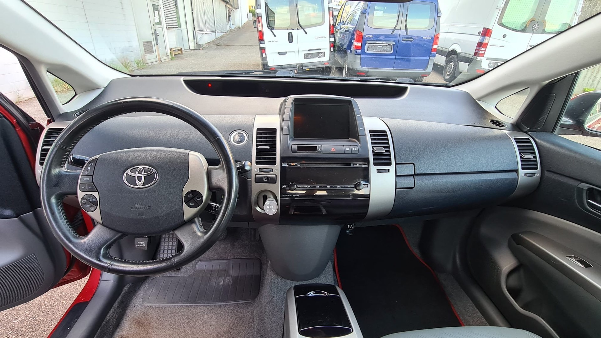 TOYOTA Prius 1.5 16V Hybrid ** Klimaanlage ** 08xAirbag ** LTZ MFK 20.02.2023 **-image-3