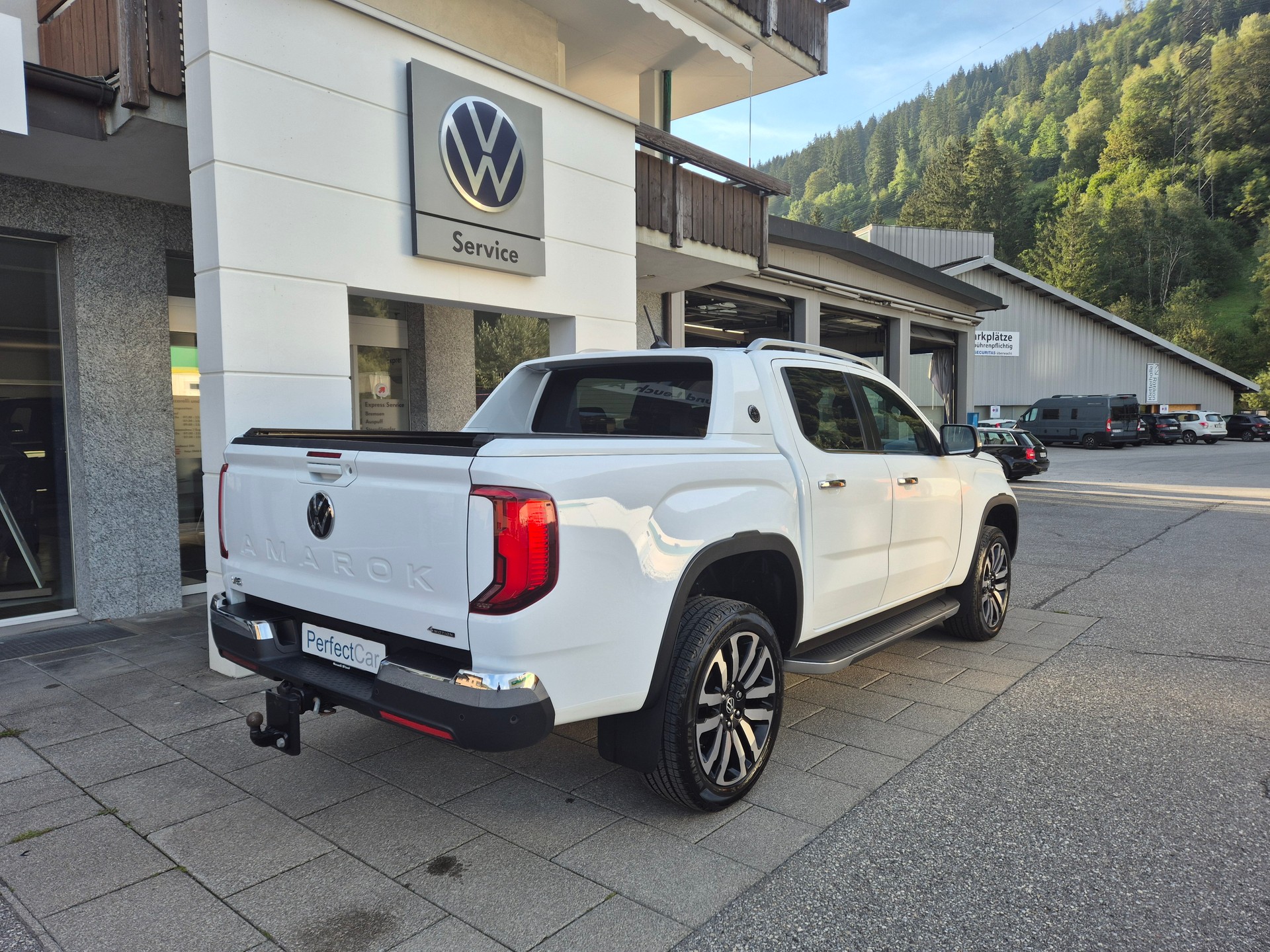 VW Amarok 3.0TDI Aventura Winter 1-image-3