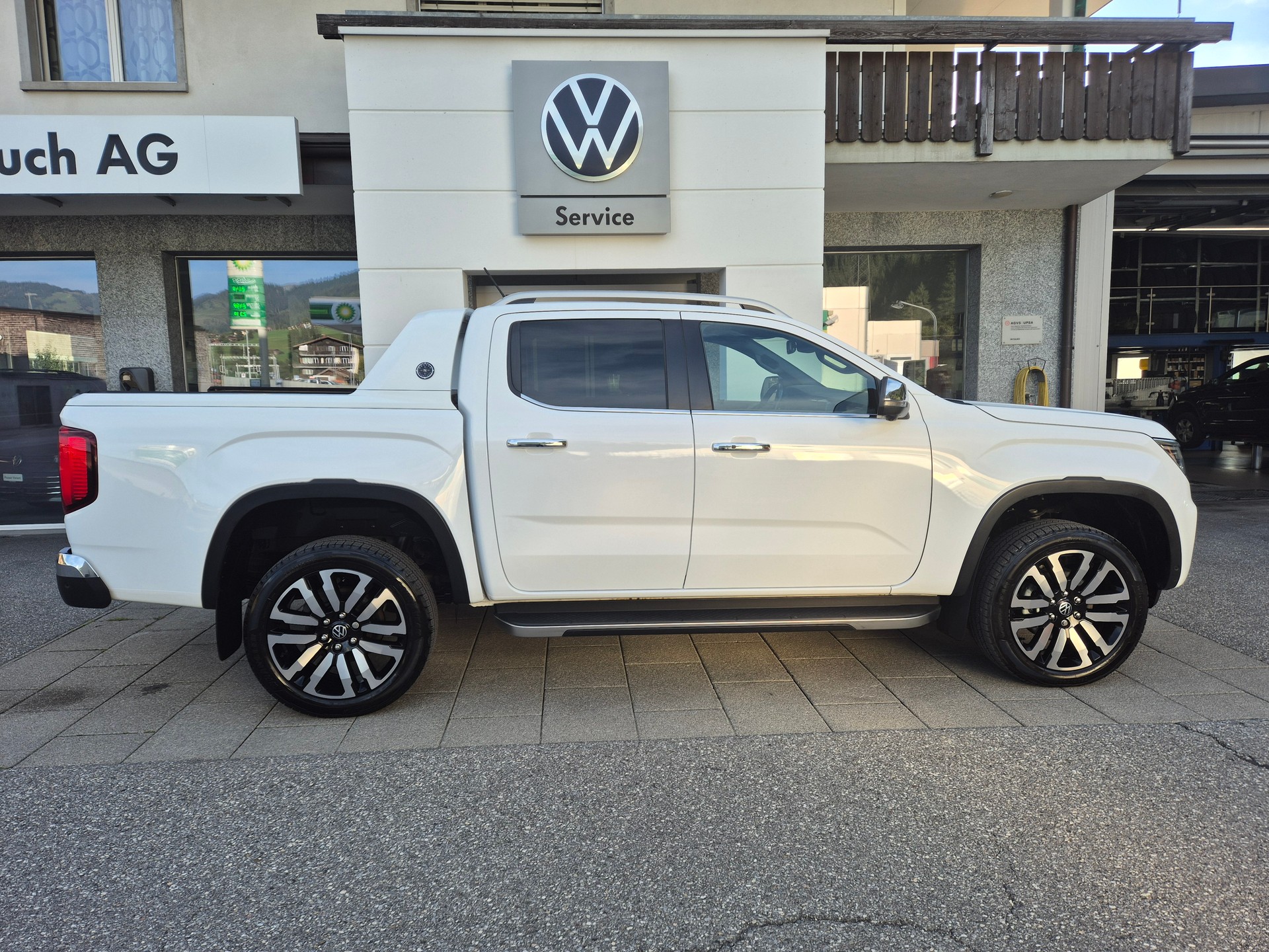 VW Amarok 3.0TDI Aventura Winter 1-image-2