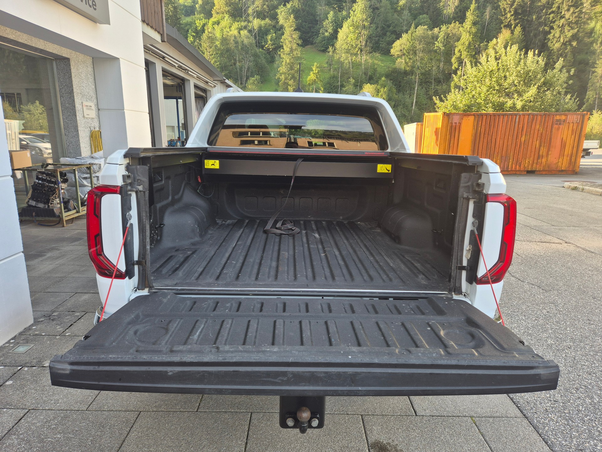 VW Amarok 3.0TDI Aventura Winter 1-image-5