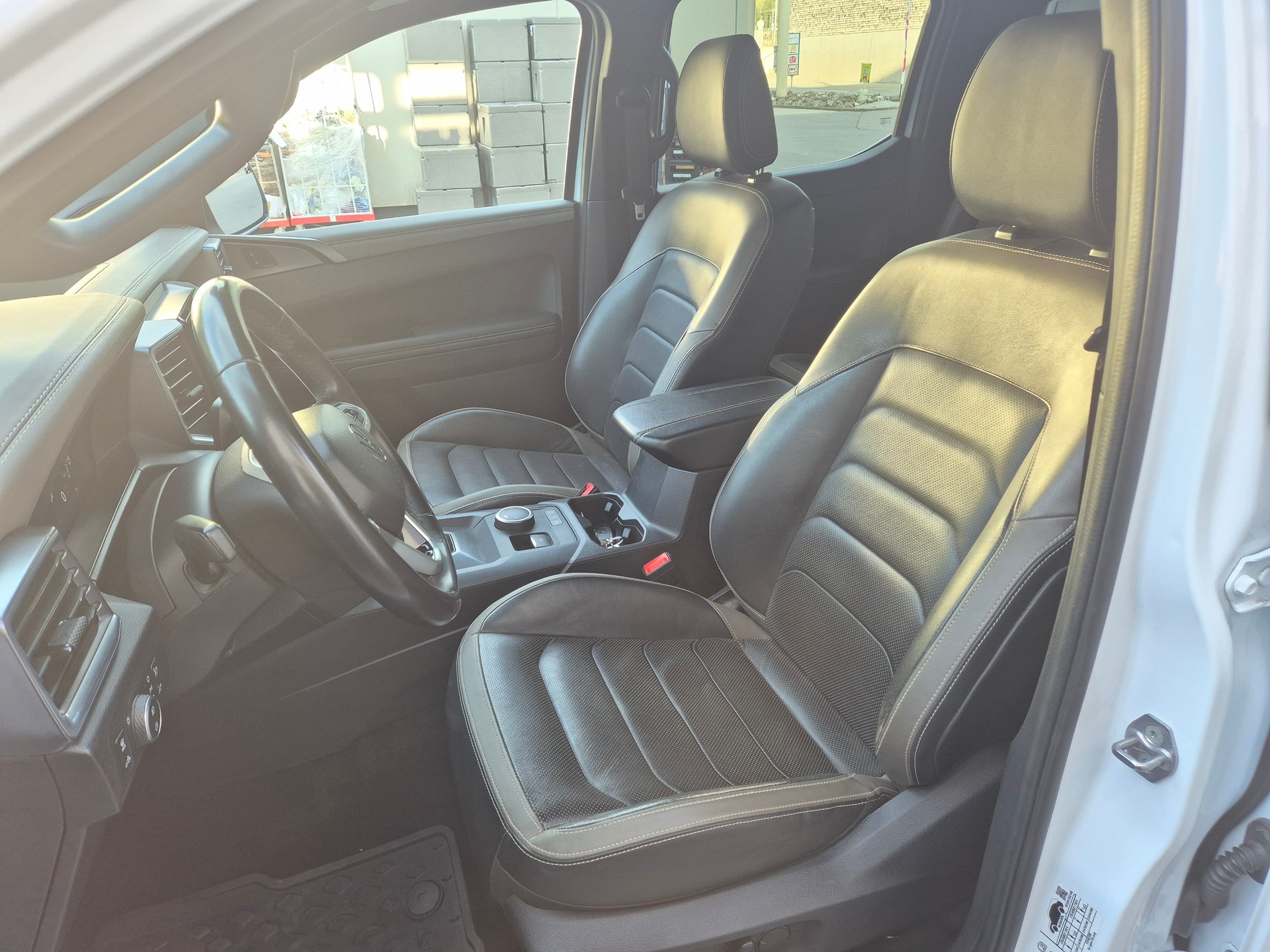 VW Amarok 3.0TDI Aventura Winter 1-image-8