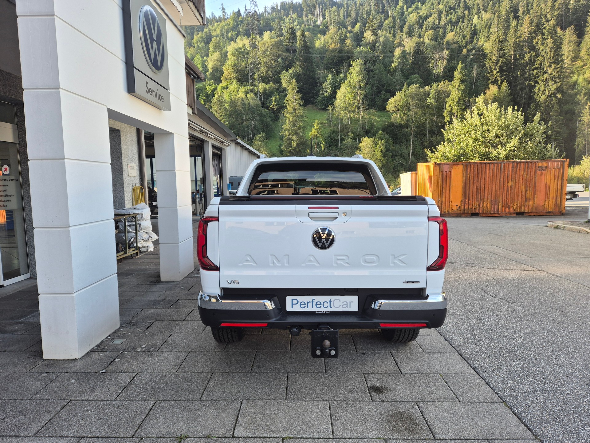VW Amarok 3.0TDI Aventura Winter 1-image-4
