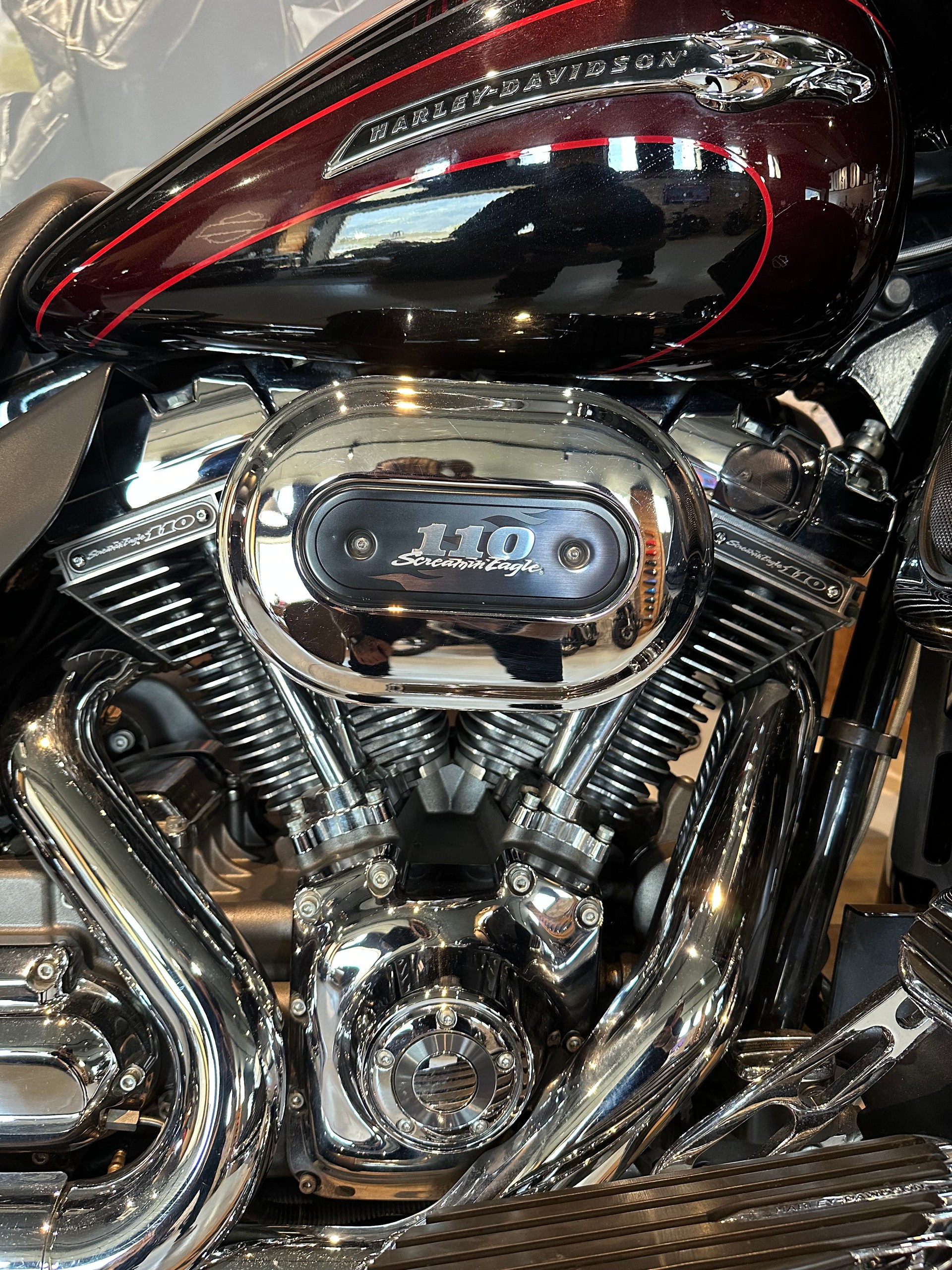 HARLEY-DAVIDSON FLHXSE Street Glide ABS CVO-showroom-element-3