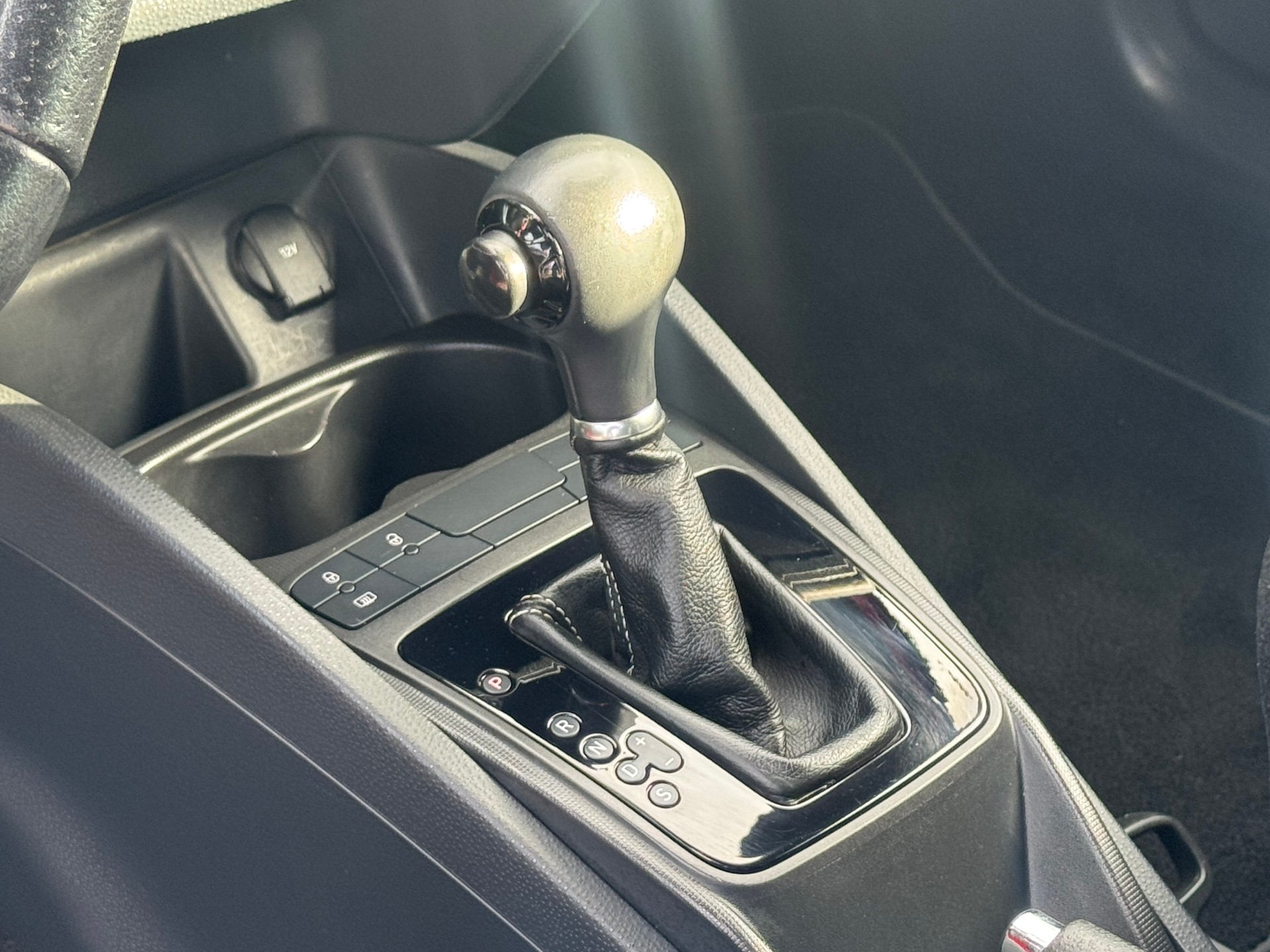 SEAT Ibiza SC 1.4 TSI Cupra DSG-image-11