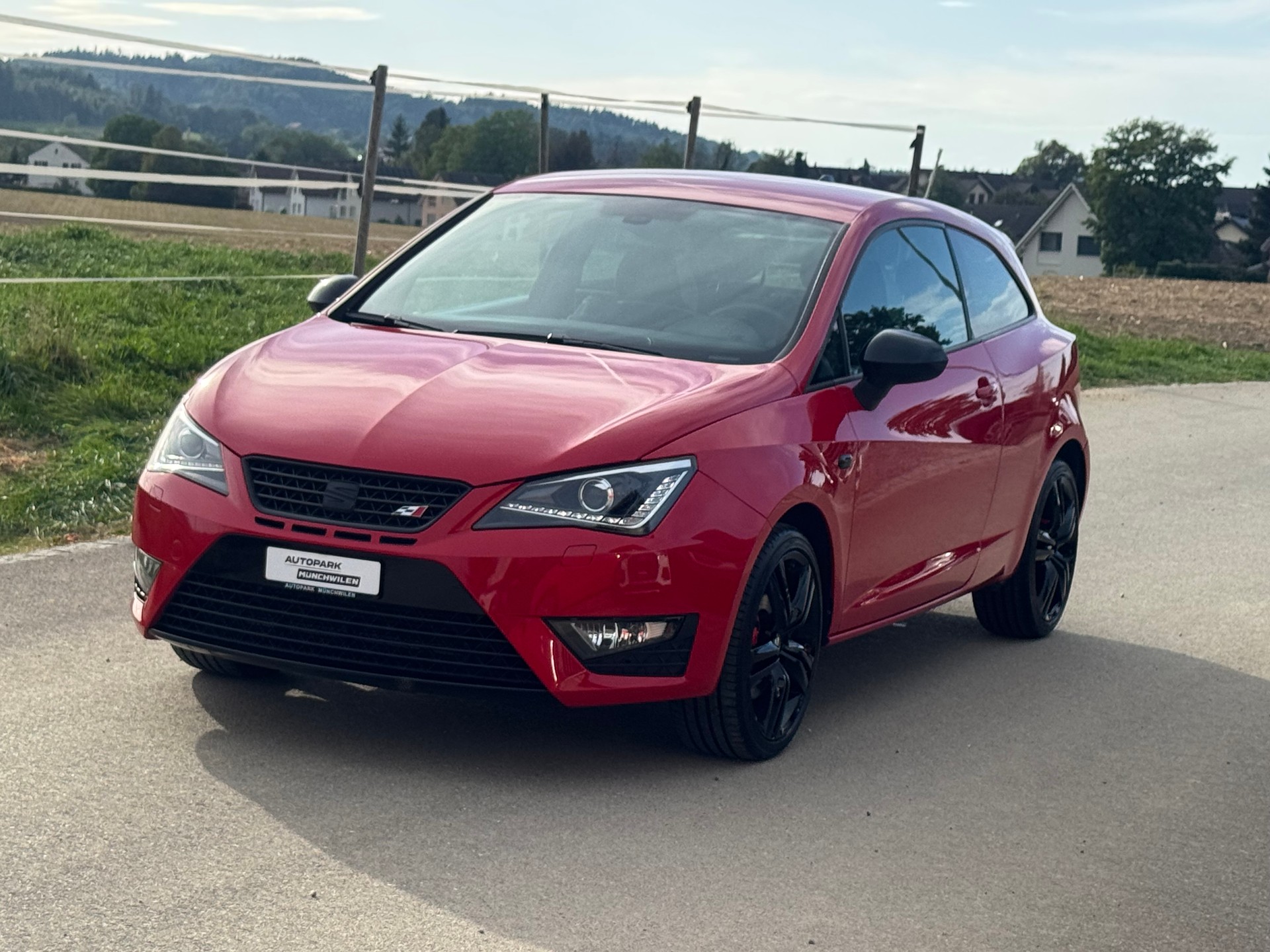 SEAT Ibiza SC 1.4 TSI Cupra DSG-image-0