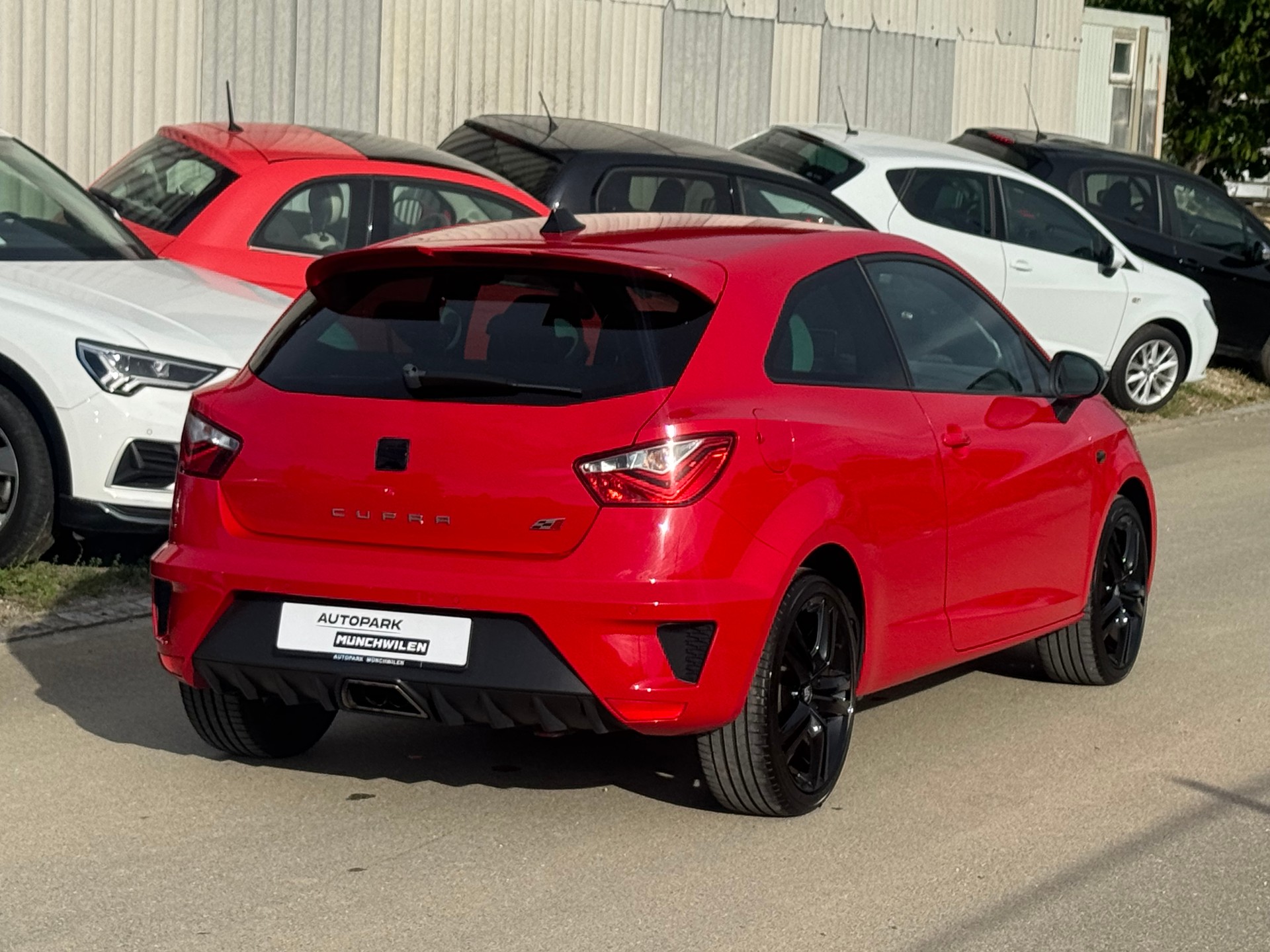 SEAT Ibiza SC 1.4 TSI Cupra DSG-image-2