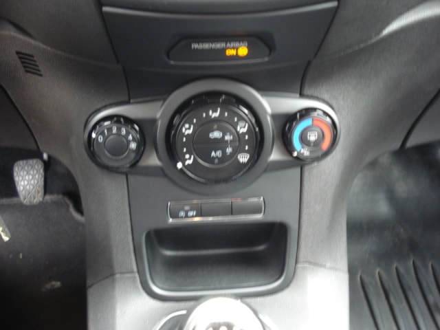 FORD Fiesta 1.0 SCTi Trend-image-17