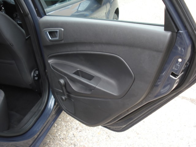 FORD Fiesta 1.0 SCTi Trend-image-9